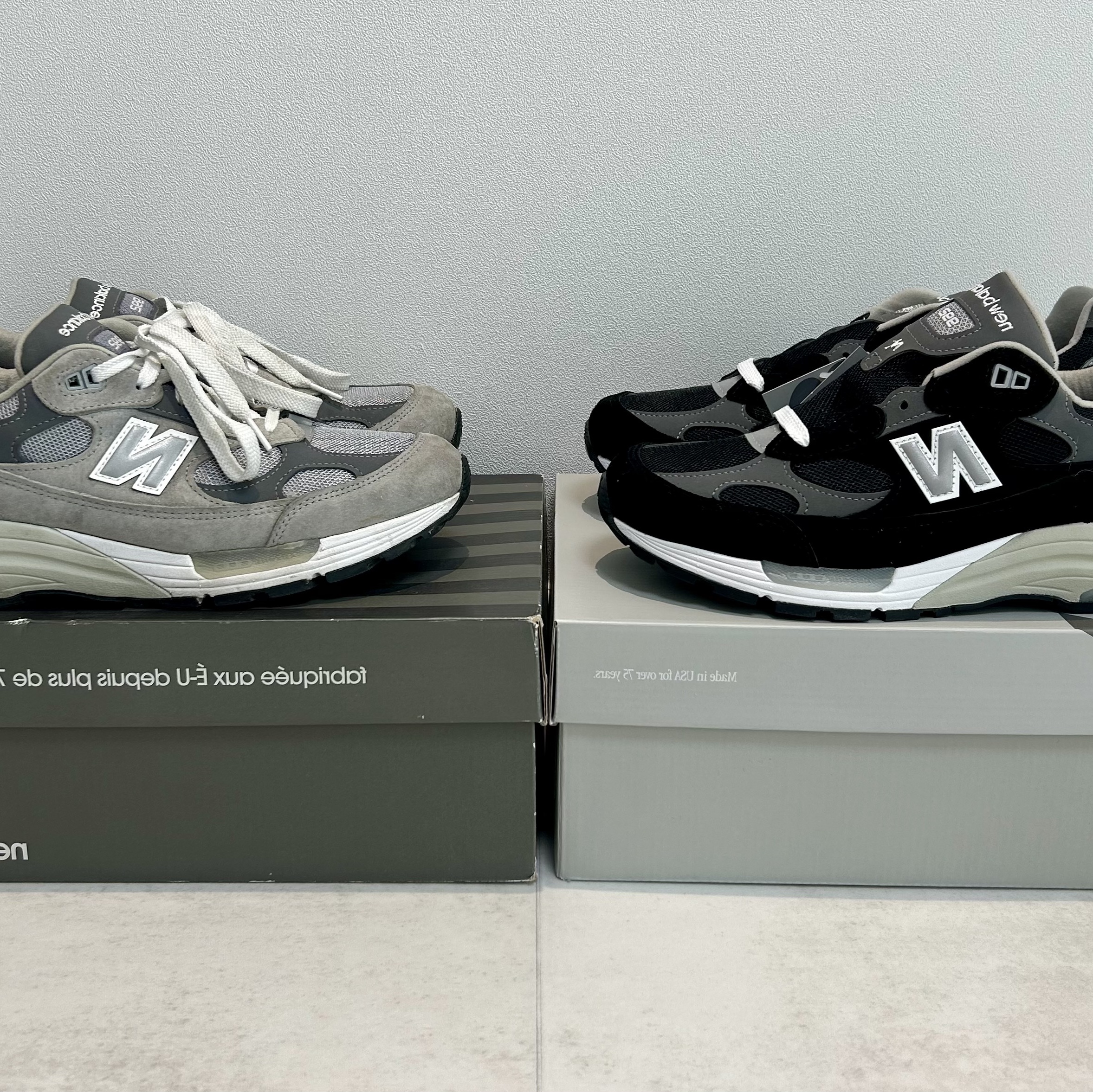 New Balance 992 Made in USA Core Black Grey, New Balance 992 Made in USA Grey - D Standard 착용 스타일 - 2