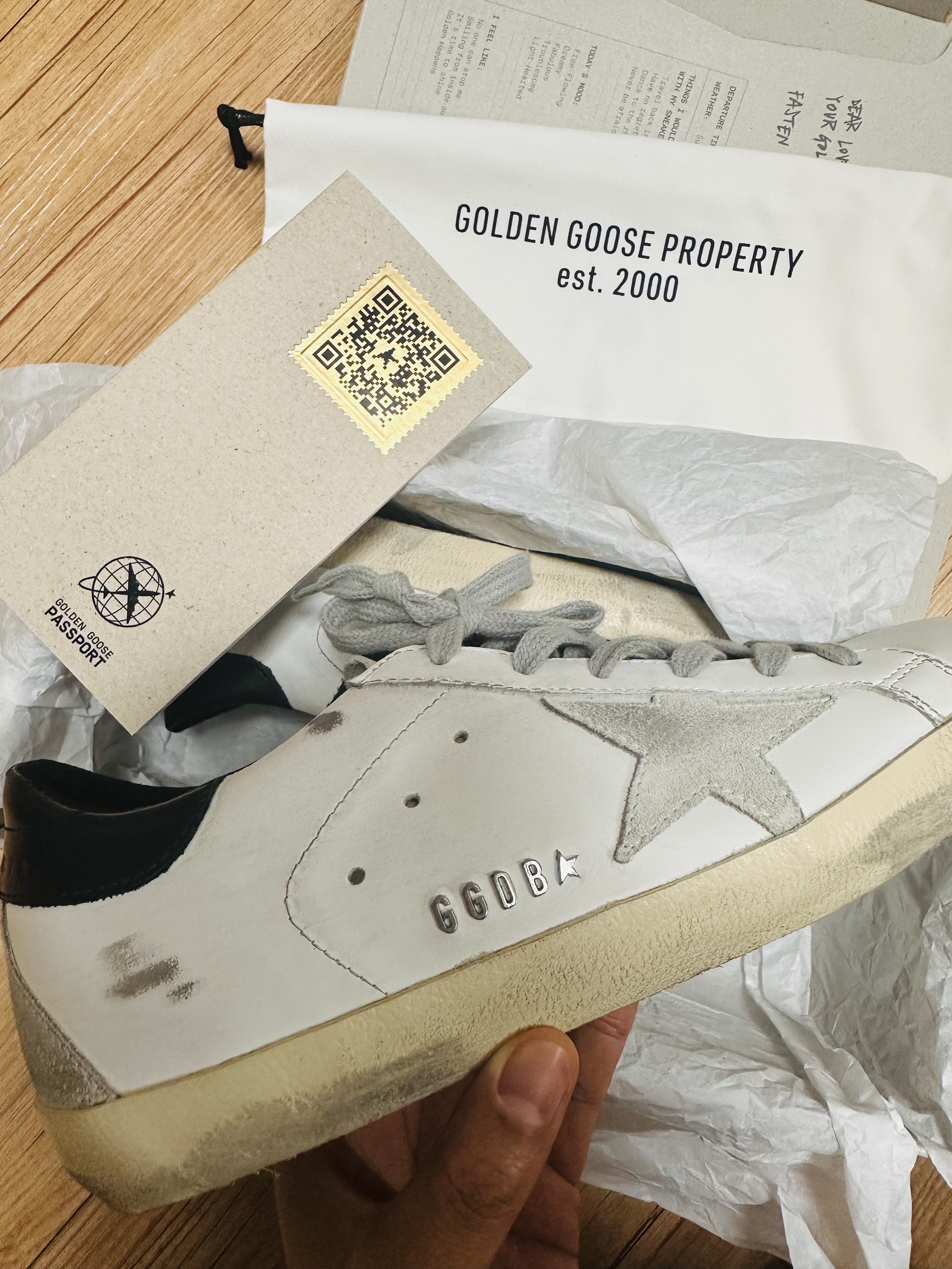 Golden Goose Superstar White Black Heel Tab Sneakers 착용 스타일