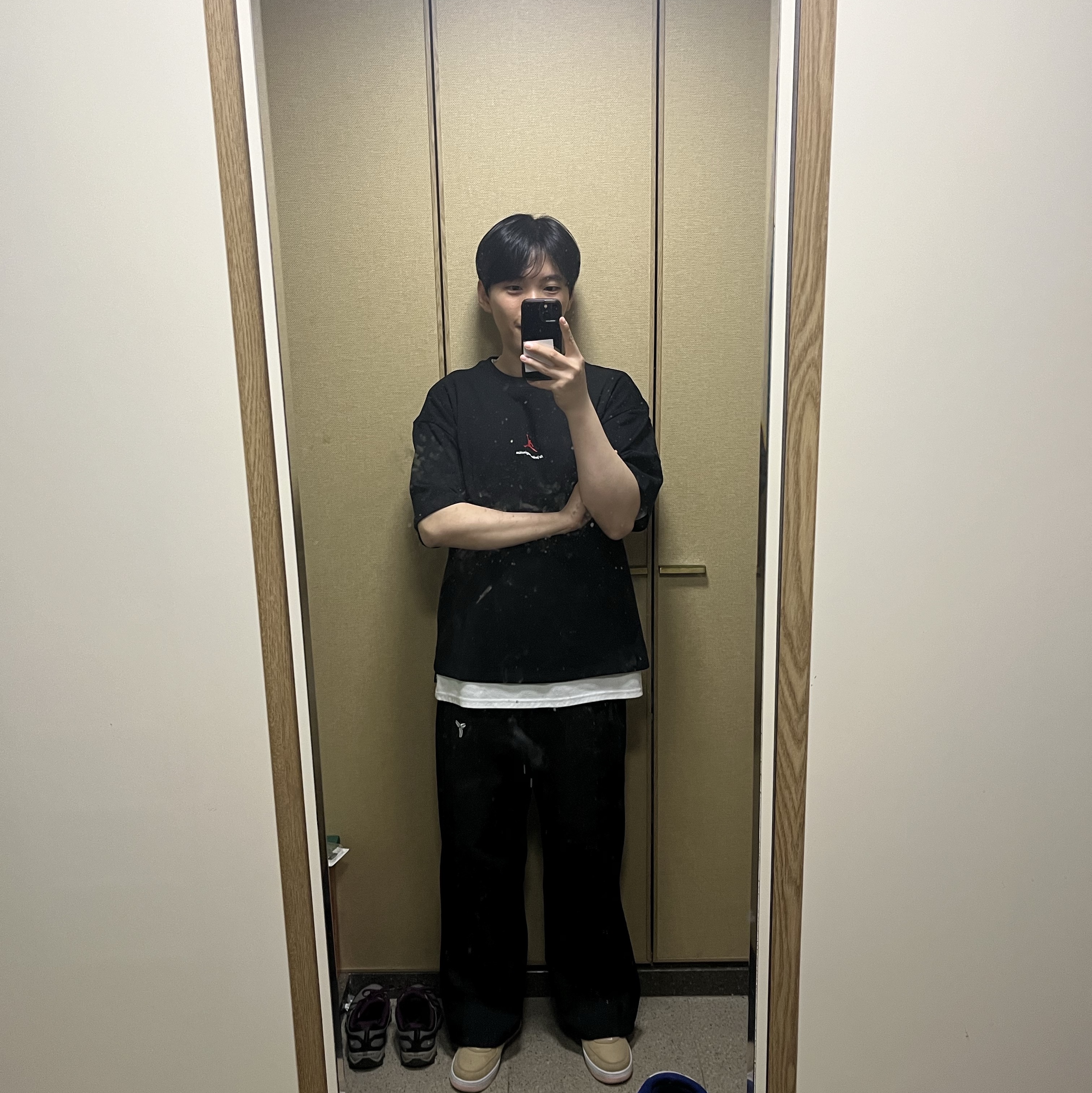 Jordan x Nigel Sylvester T-Shirt Black (HQ1736-010), Nike Air Force 1 Low Linen 착용 스타일