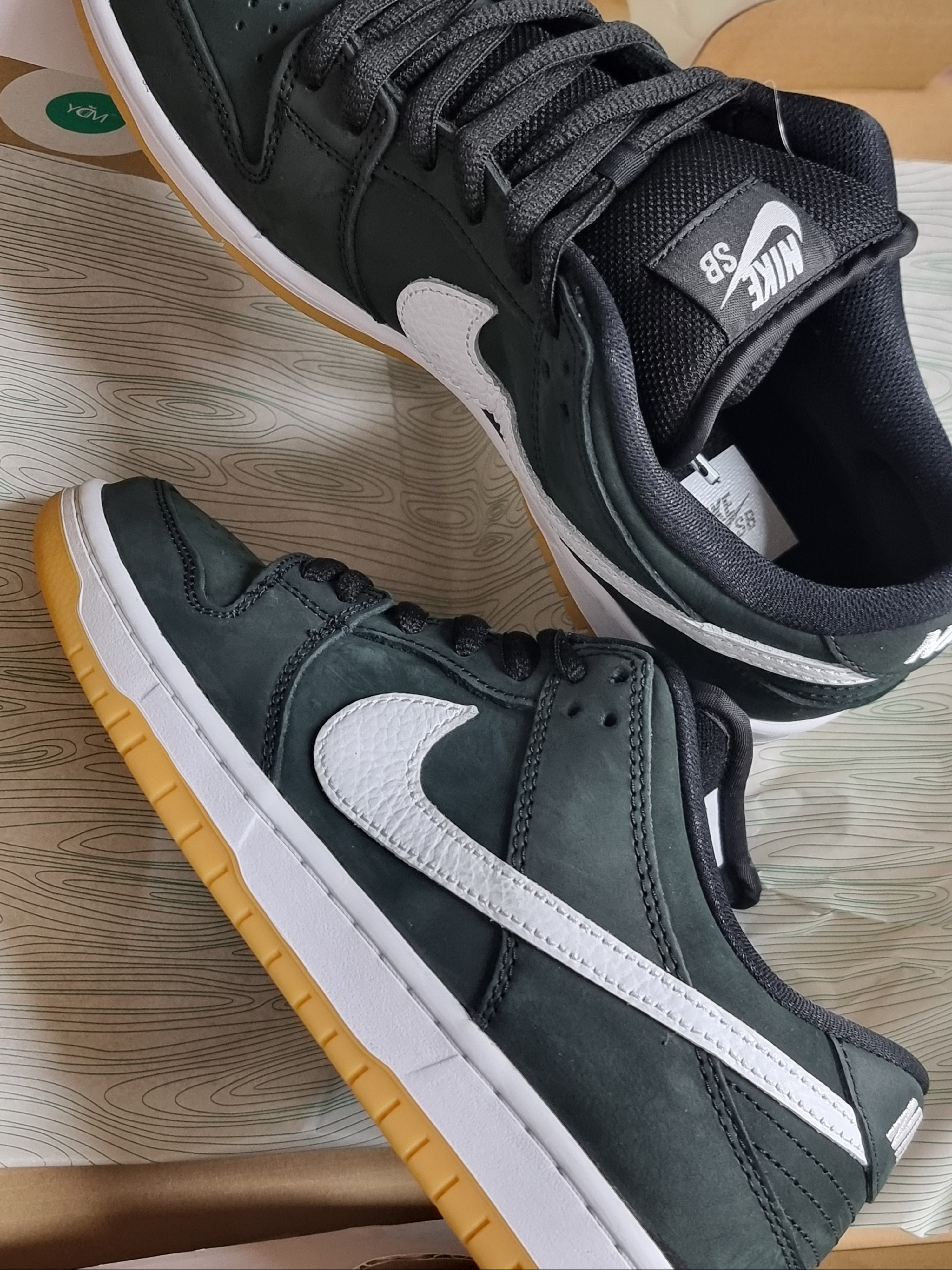 Nike SB Dunk Low Pro Black White 착용 스타일