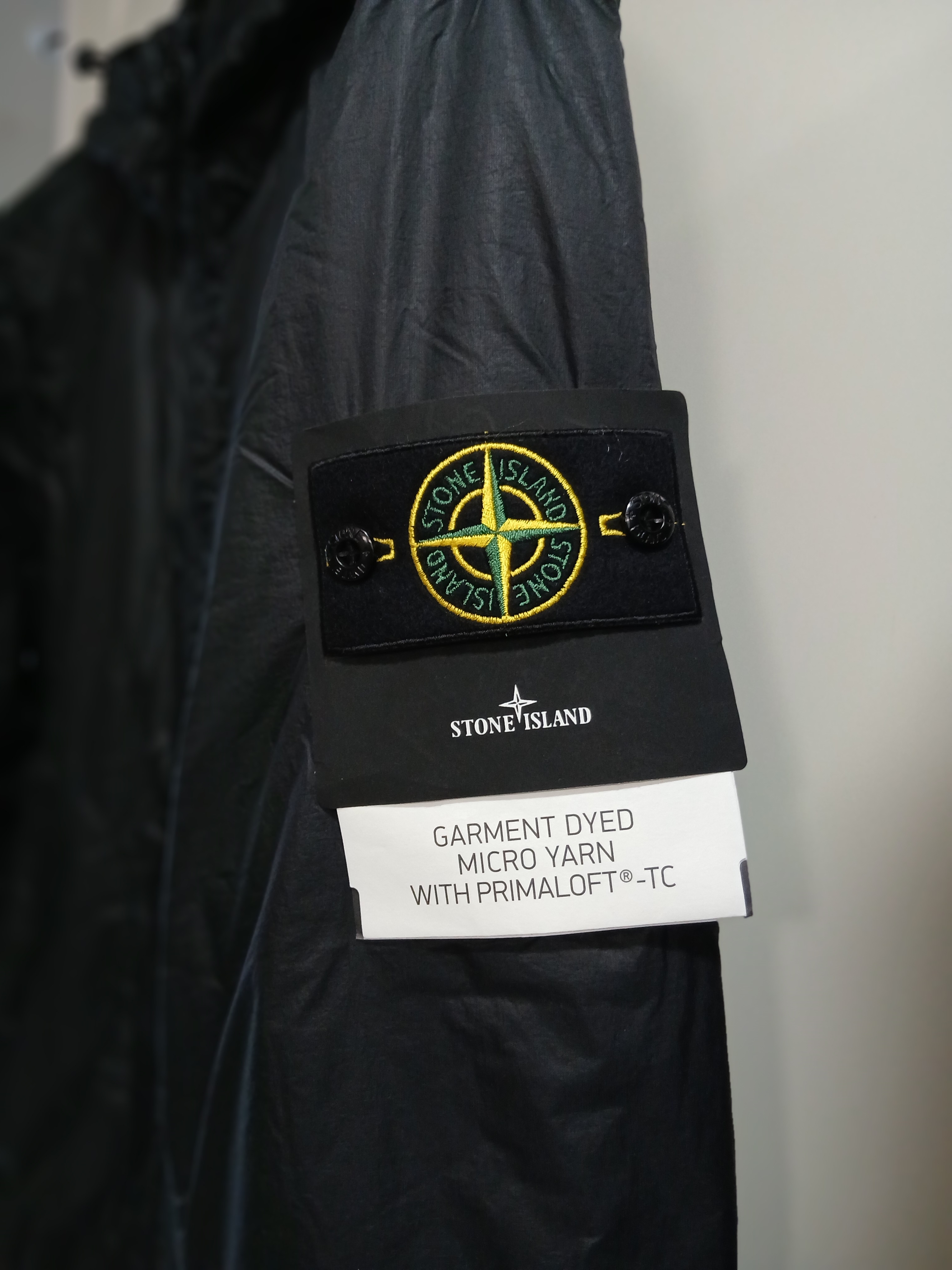 Stone Island 42025 Packable Garment Dyed Micro Yarn with Primaloft TC Hooded Jacket Black - 23SS 착용 스타일 - 2