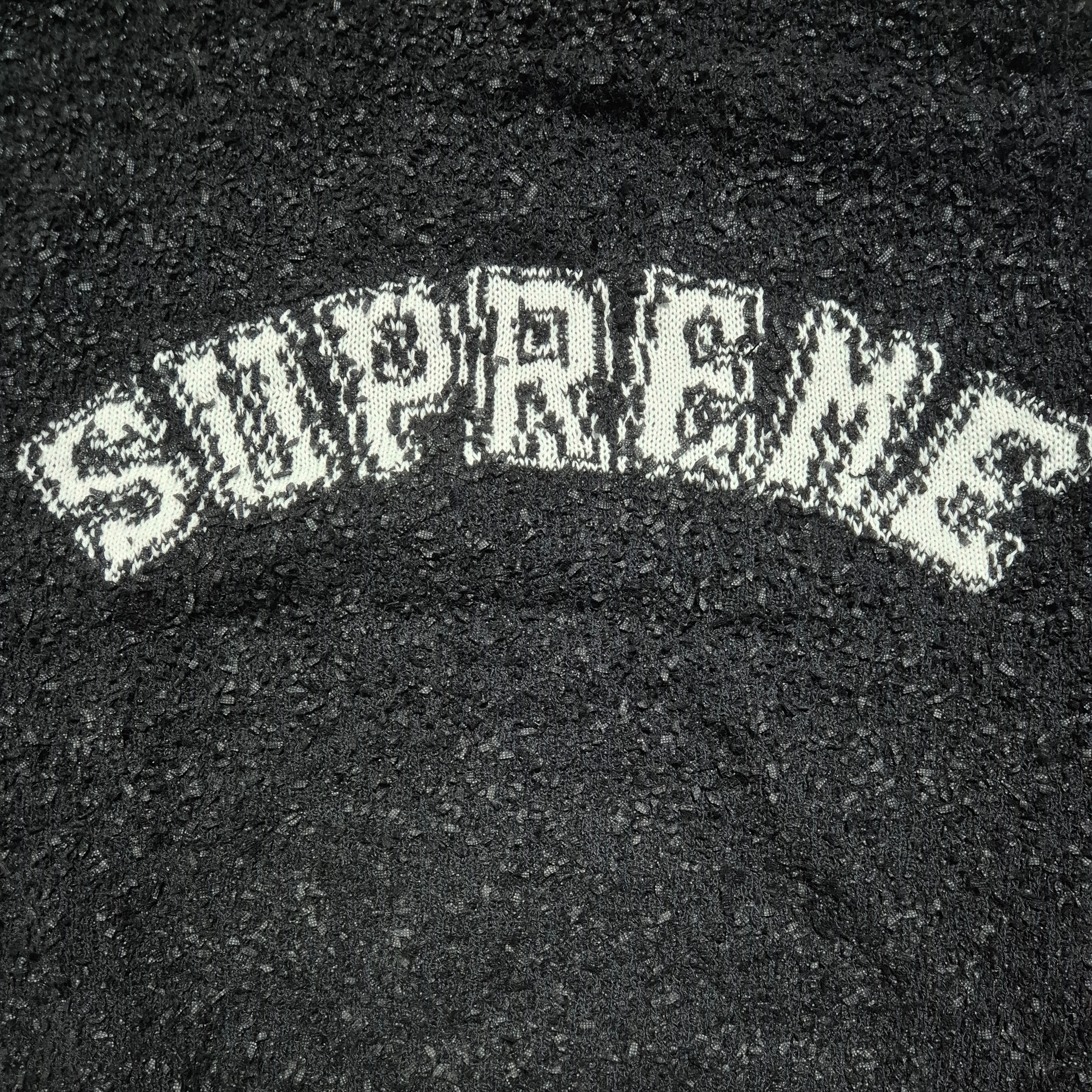 Supreme Textured Arc Sweater Black - 25SS 착용 스타일 - 1