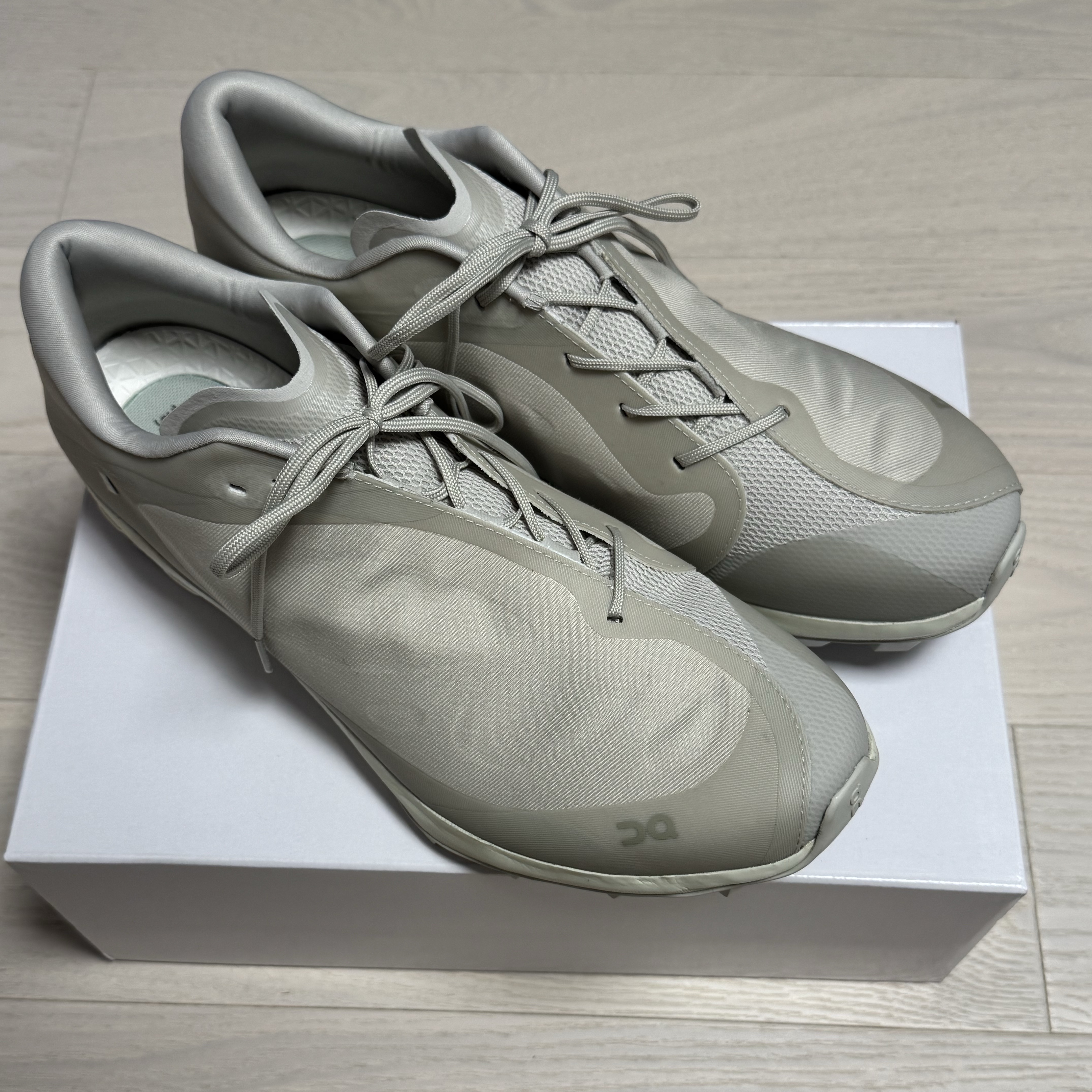 On Running x Post Archive Faction (Paf) Cloudventure Peak Ice Moon, On Running x Post Archive Faction (Paf) Cloudmonster 2 Black Magnet 착용 스타일 - 3