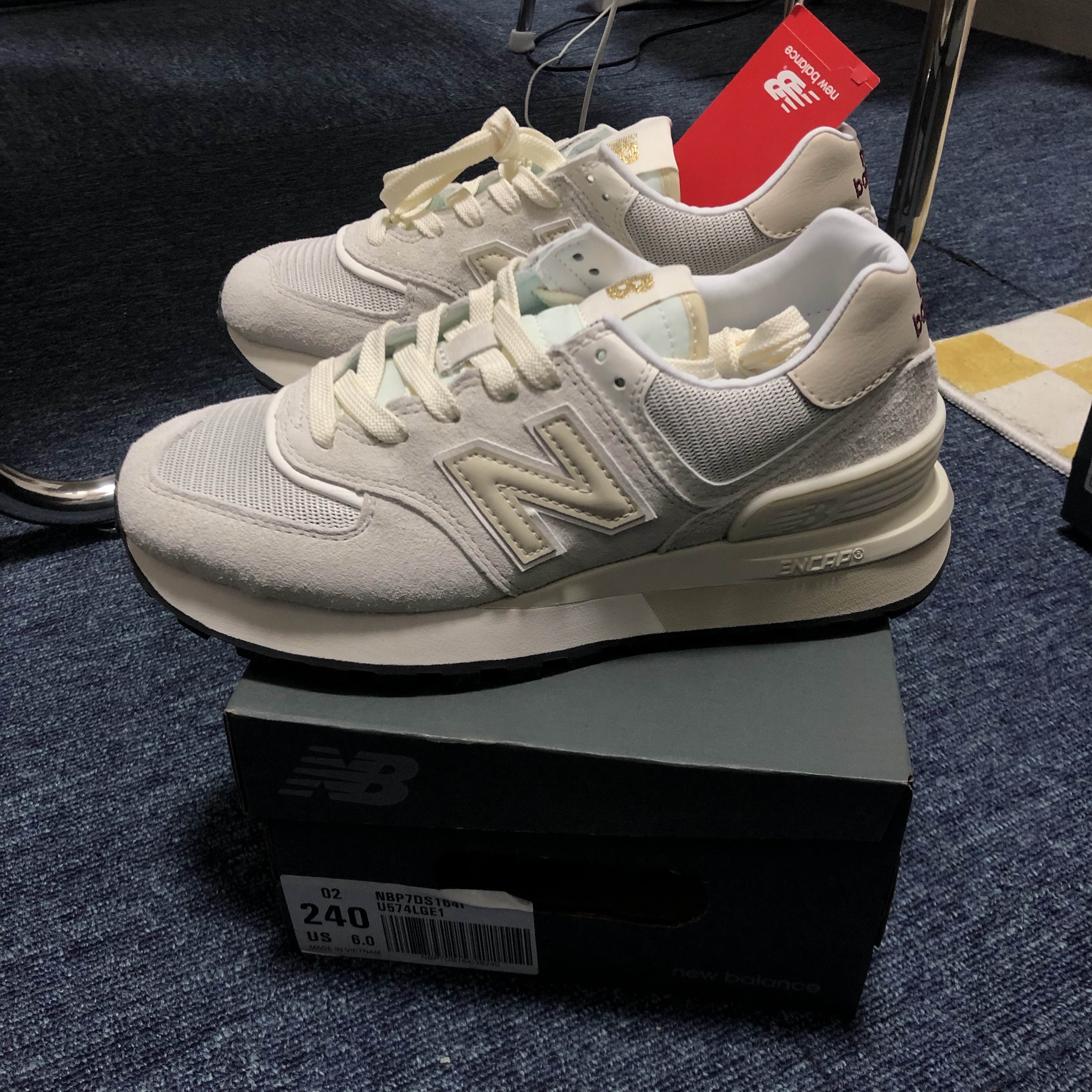 New Balance 574 Legacy Ivory 착용 스타일