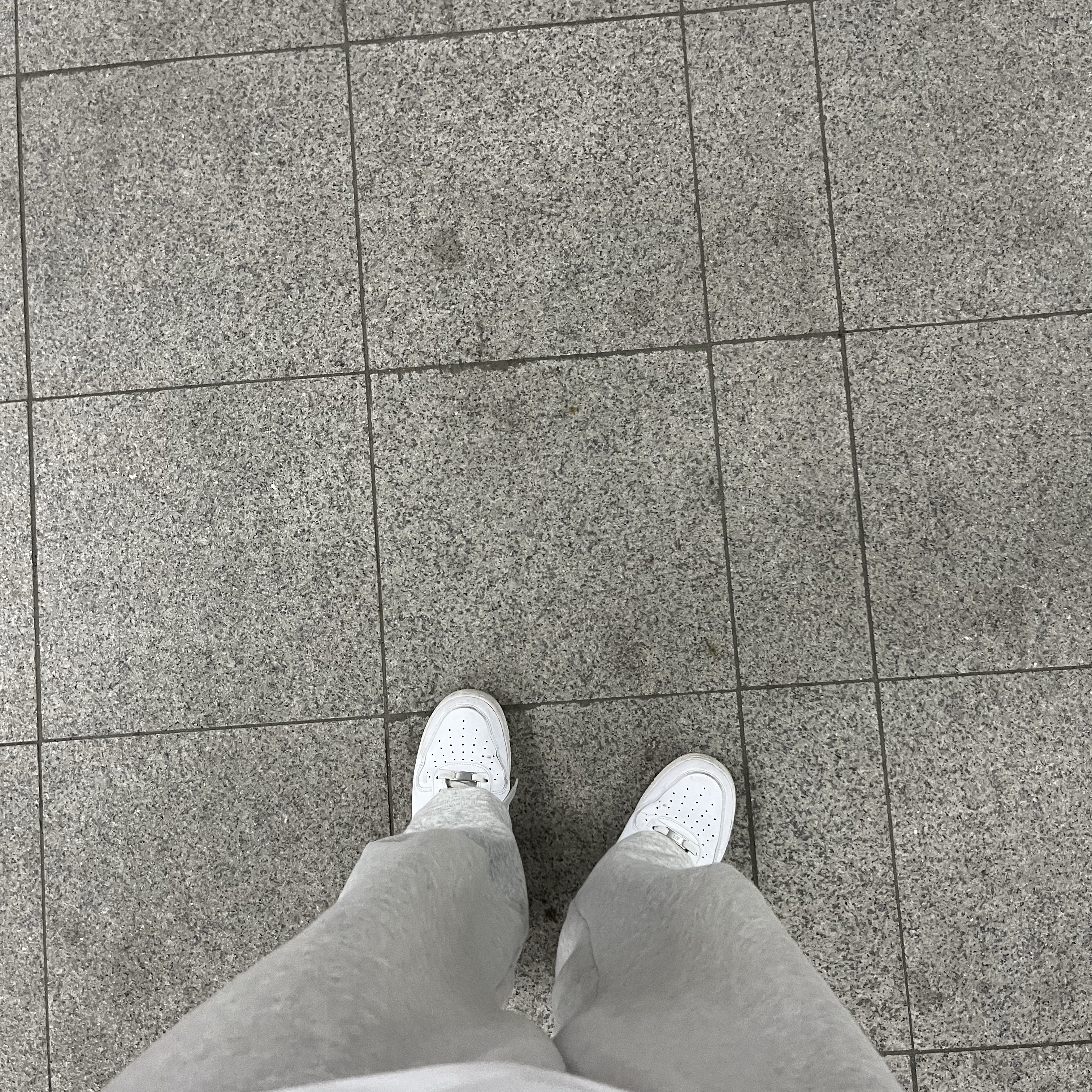 Nike Air Force 1 '07 Low White 착용 스타일