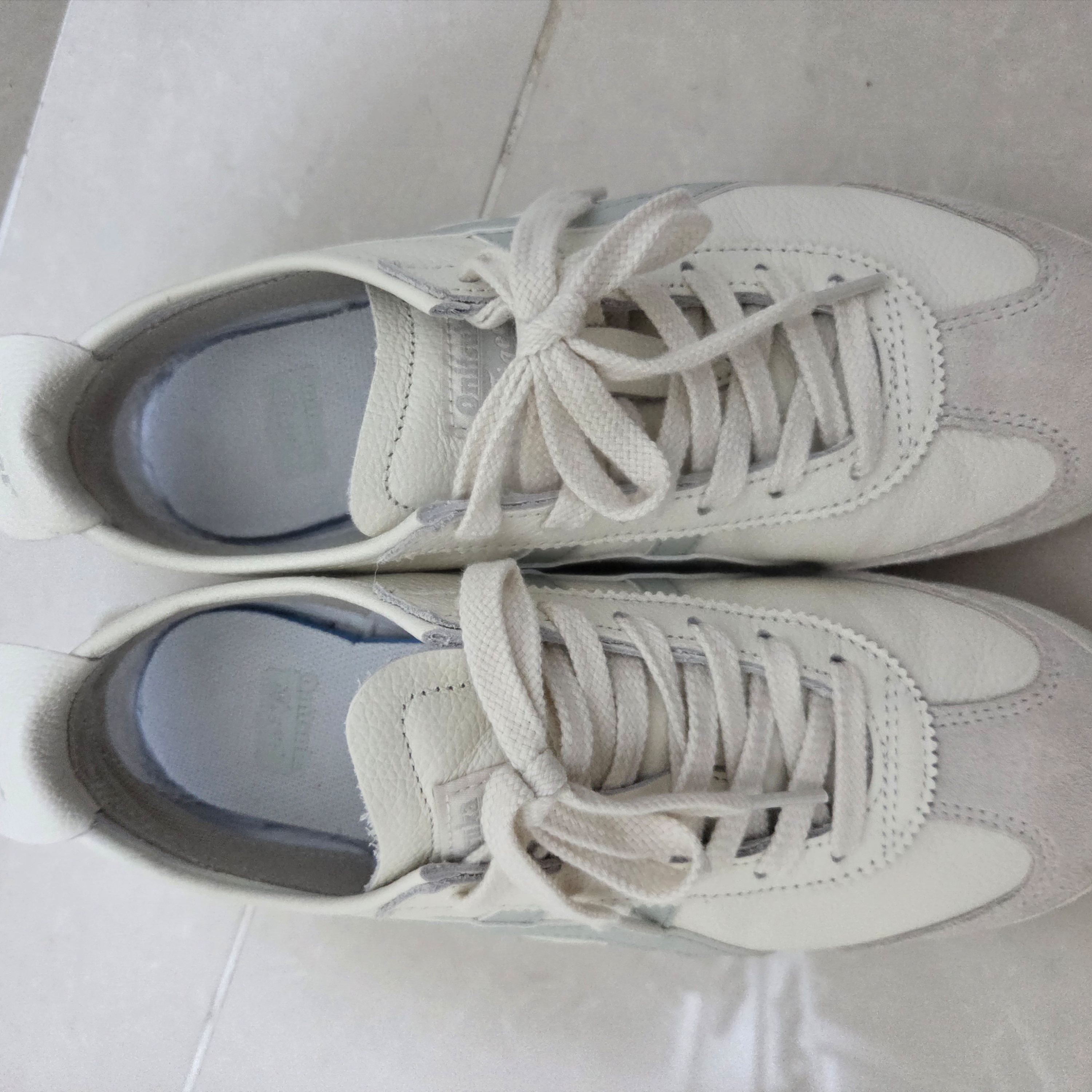 Onitsuka Tiger Mexico 66 Cream Light Sage 착용 스타일