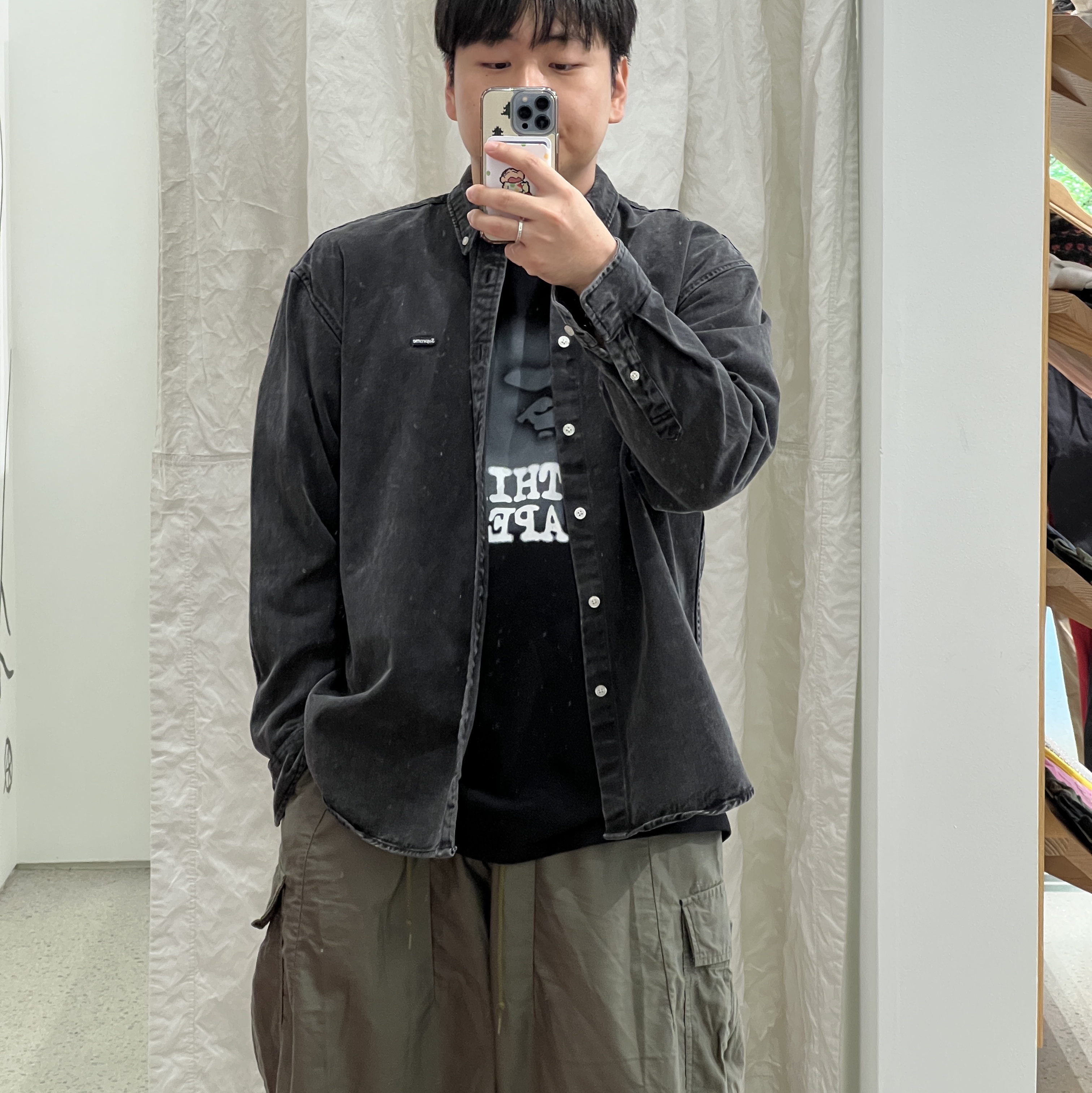 Supreme Small Box Denim Shirt Black - 25FW 착용 스타일