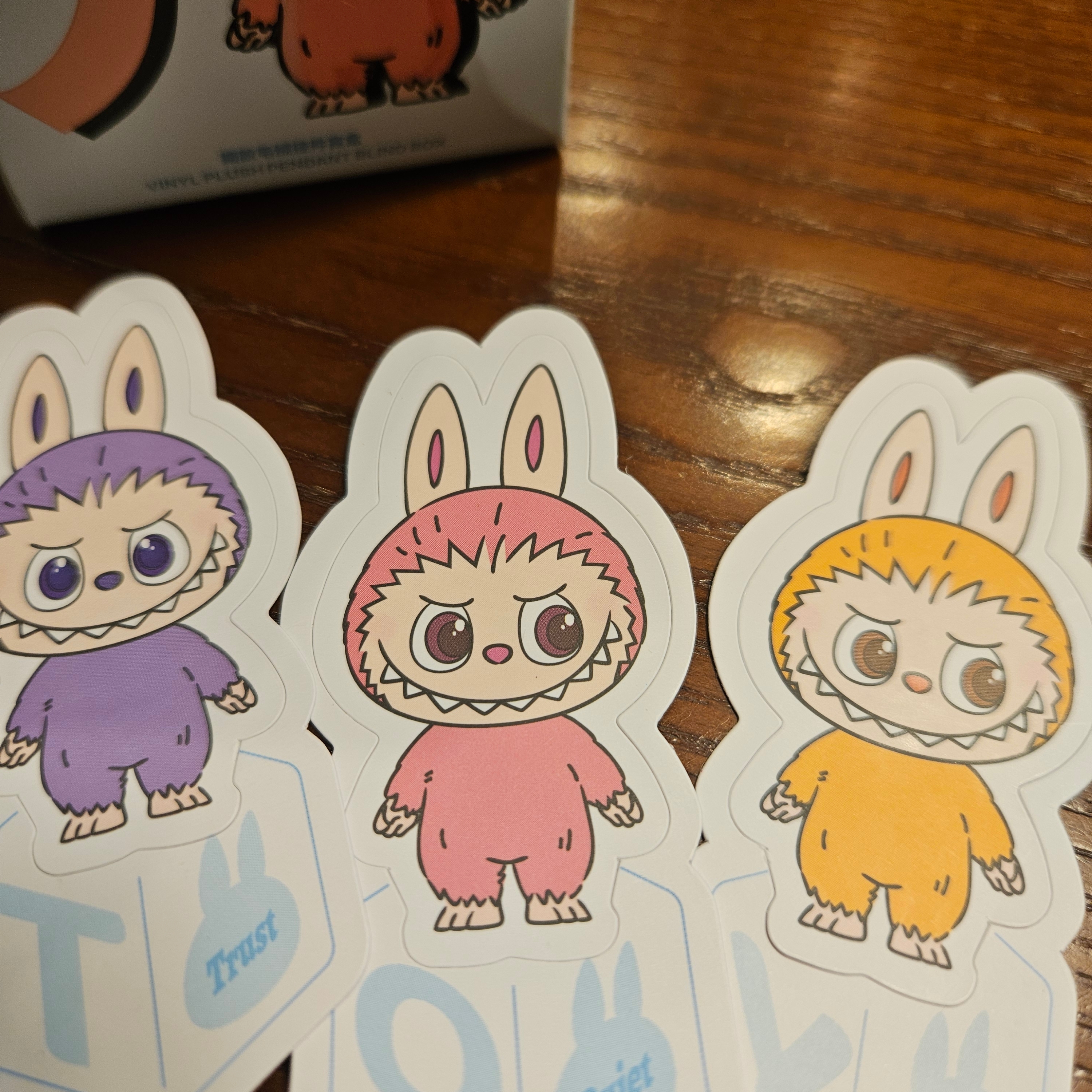 Pop Mart Labubu The Monsters Pin For Love Series Vinyl Plush Pendant (N-Z) Q (Opened Case), Pop Mart Labubu The Monsters Pin For Love Series Vinyl Plush Pendant (N-Z) Y (Opened Case) 착용 스타일 - 4