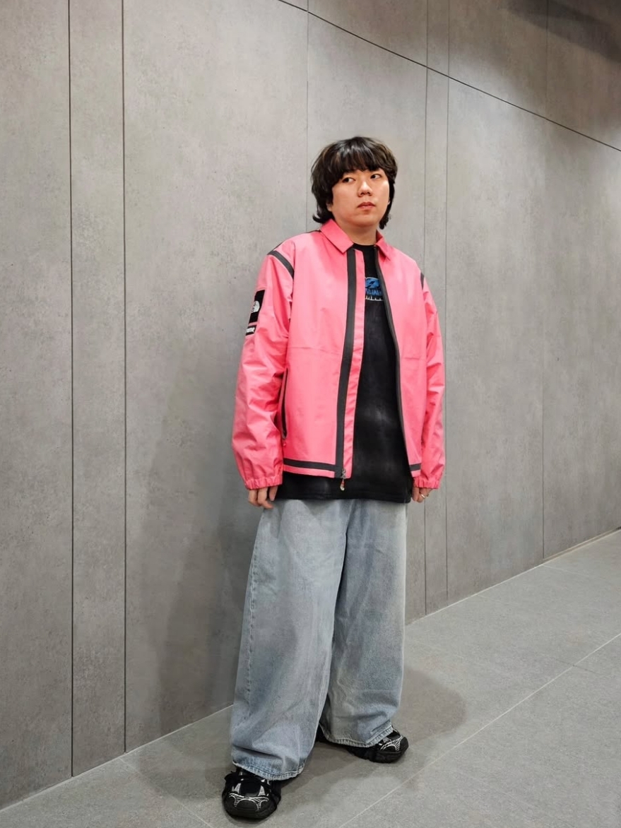 Supreme x The North Face Summit Series Outer Tape Seam Coaches Jacket Pink - 21SS 착용 스타일