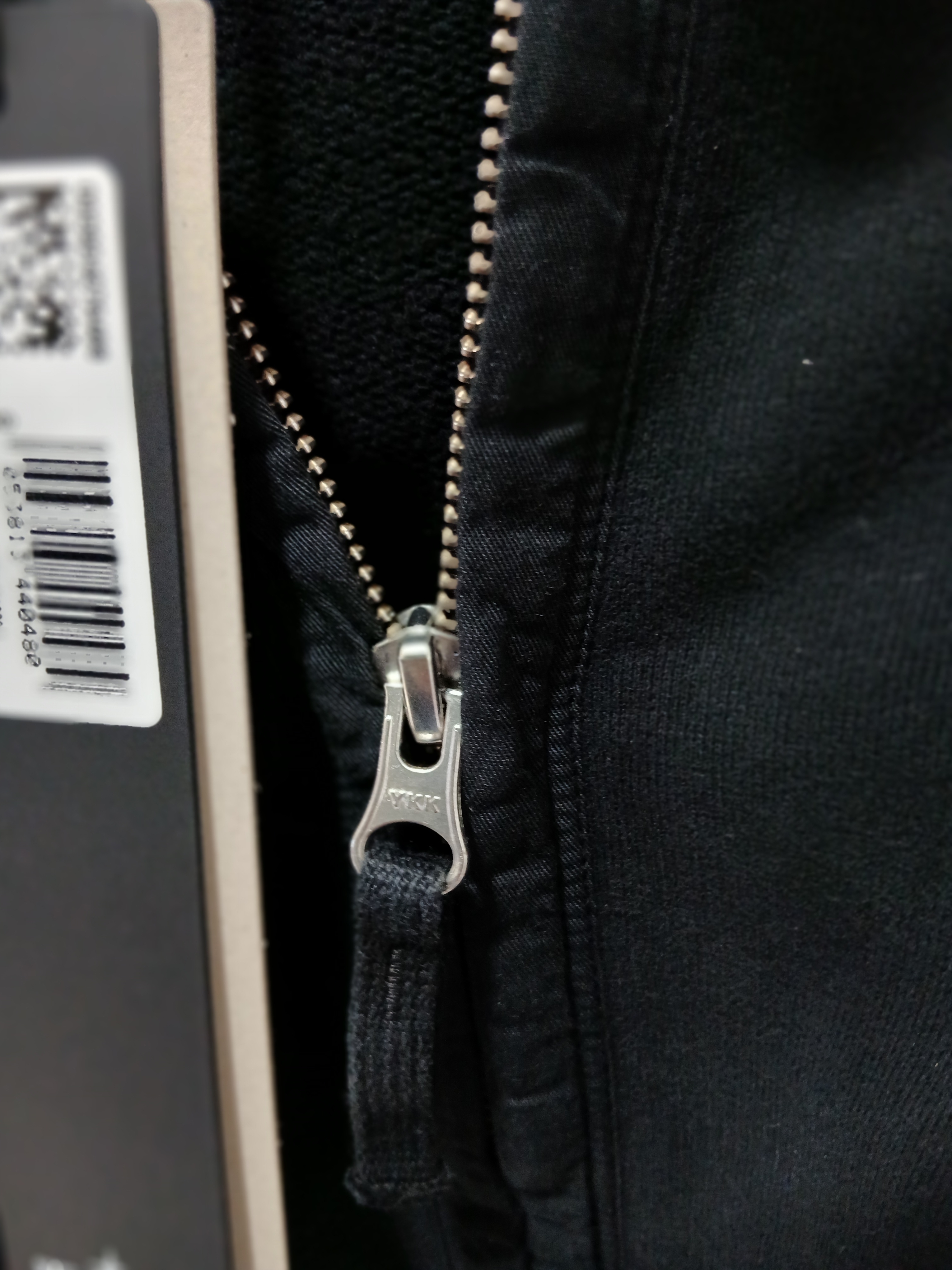 Stone Island 6100067 Brushed Organic Cotton Fleece Regular Fit Hooded Zip Up Sweatshirt Black - 25FW 착용 스타일 - 5