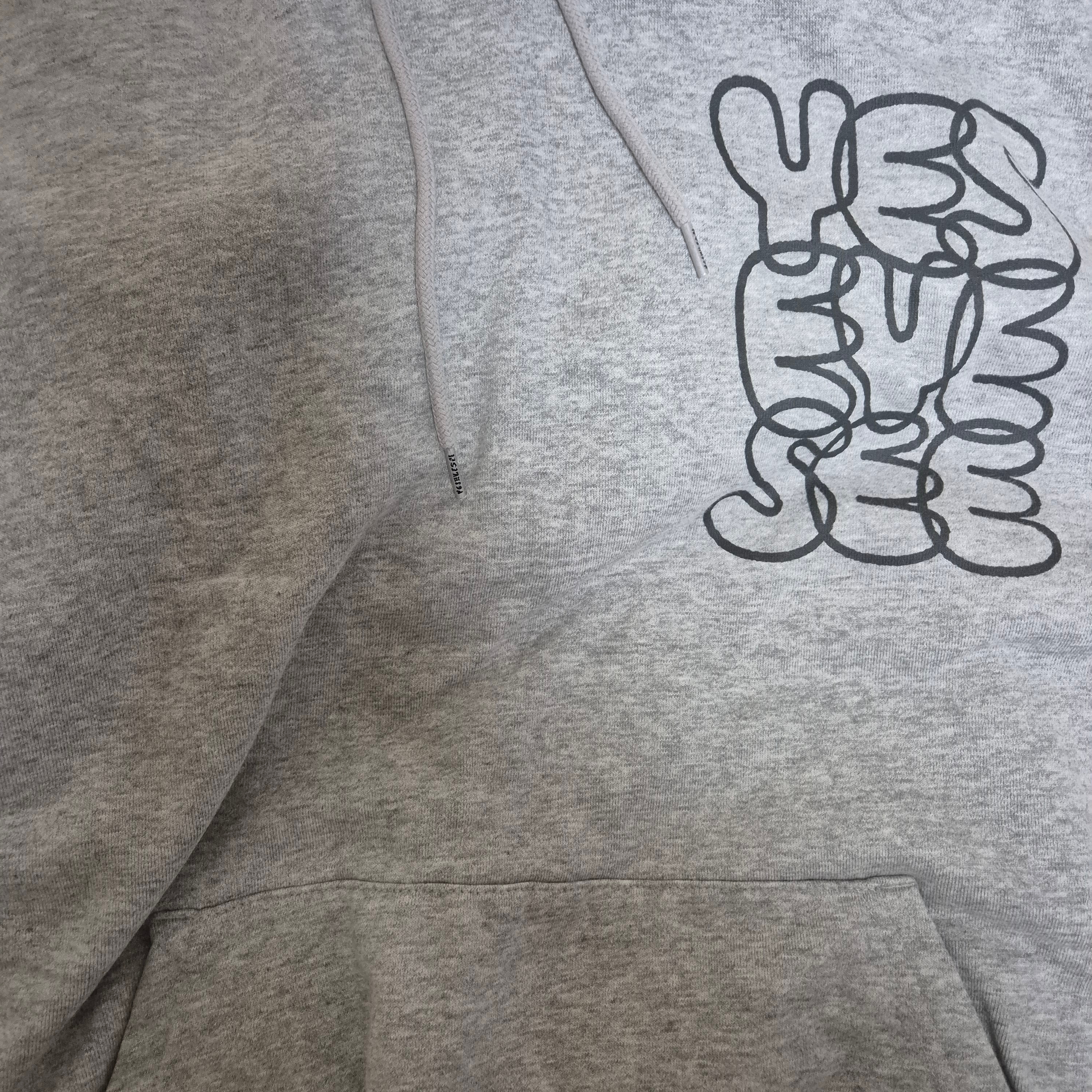 Hanwha Eagles x Yeseyesee Hoodie Grey 착용 스타일