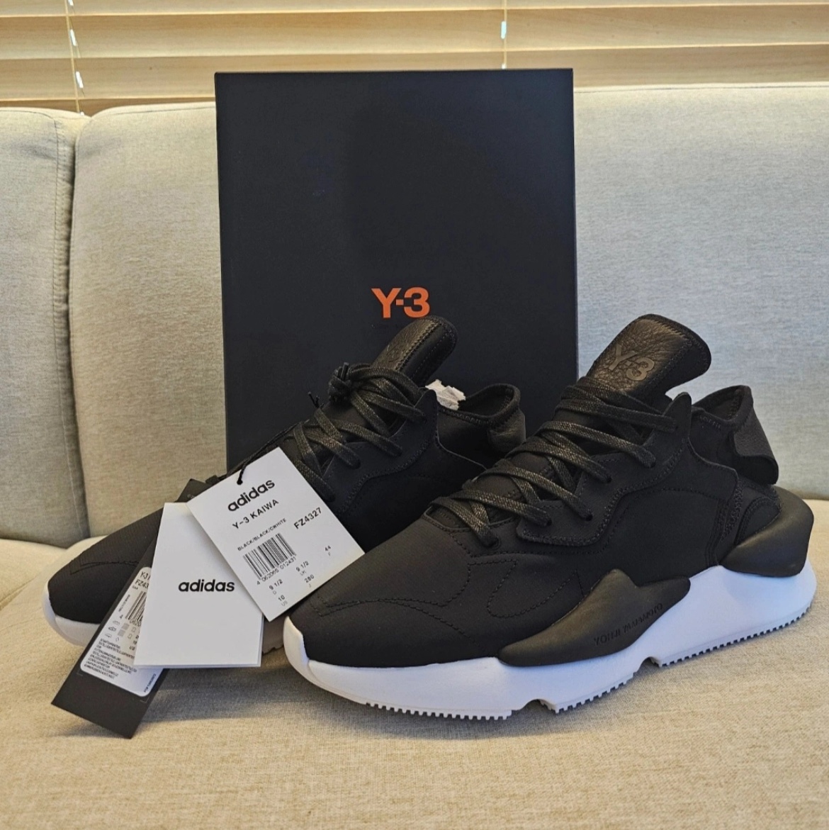 Y-3 Kaiwa Black Nylon 착용 스타일