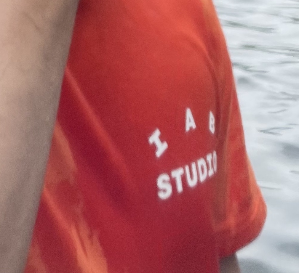 IAB Studio T-Shirt Orange 착용 스타일