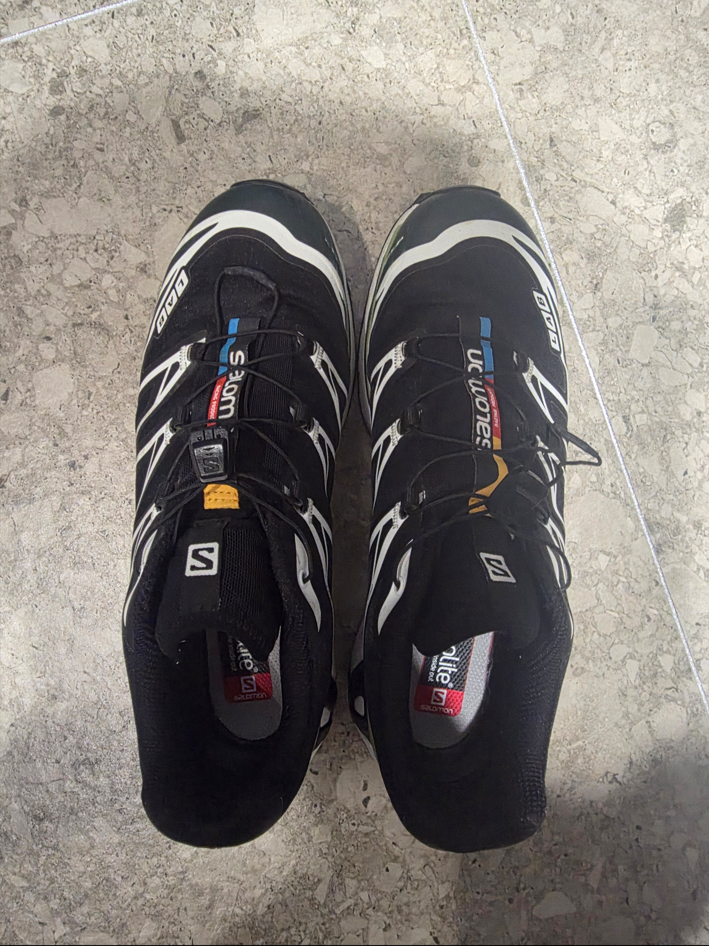 Salomon XT-6 Scarab Black 착용 스타일