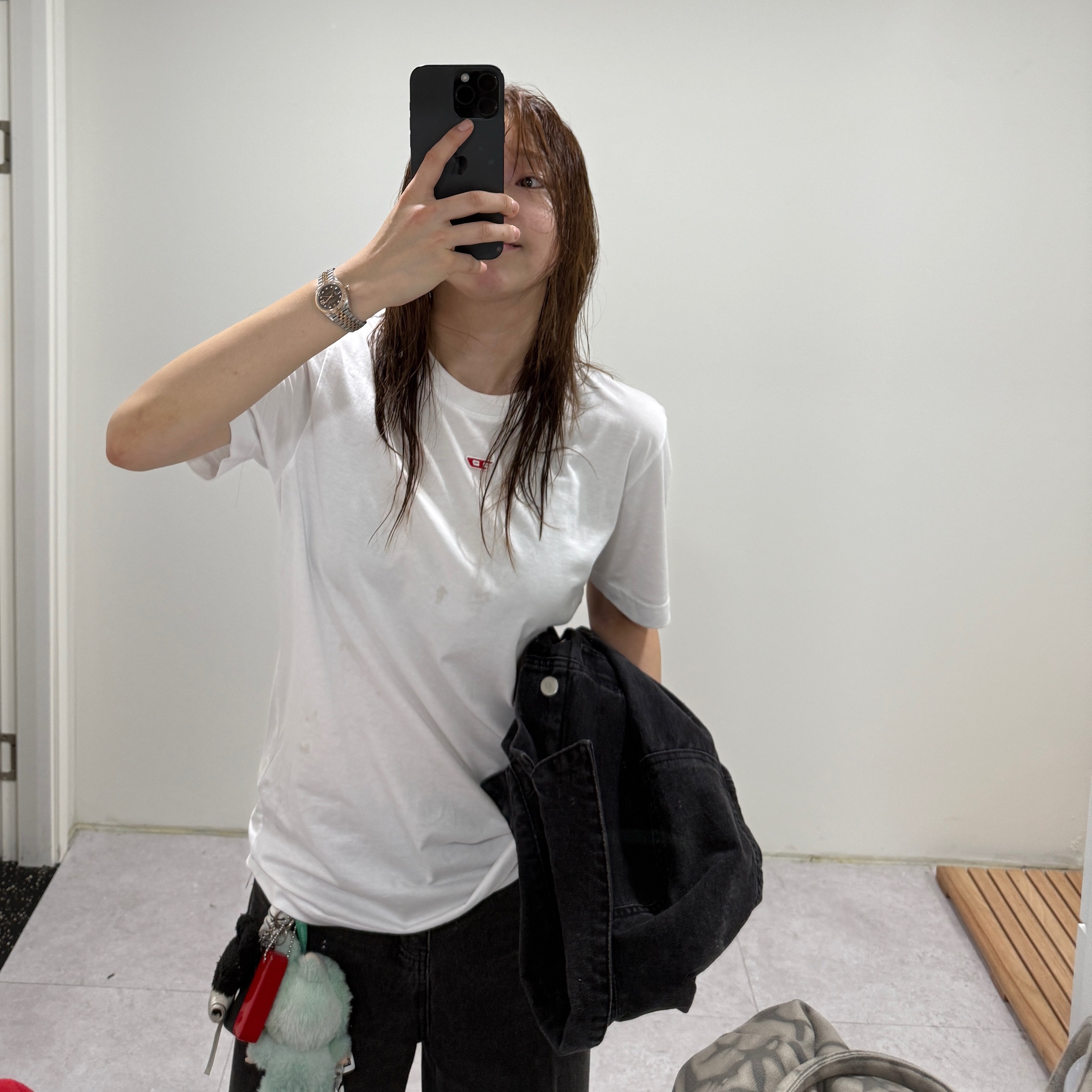 Diesel T-Diegor-D T-Shirt White, Pop Mart Labubu The Monsters Highlight Series Serenity Keyring (Opened Case) 착용 스타일