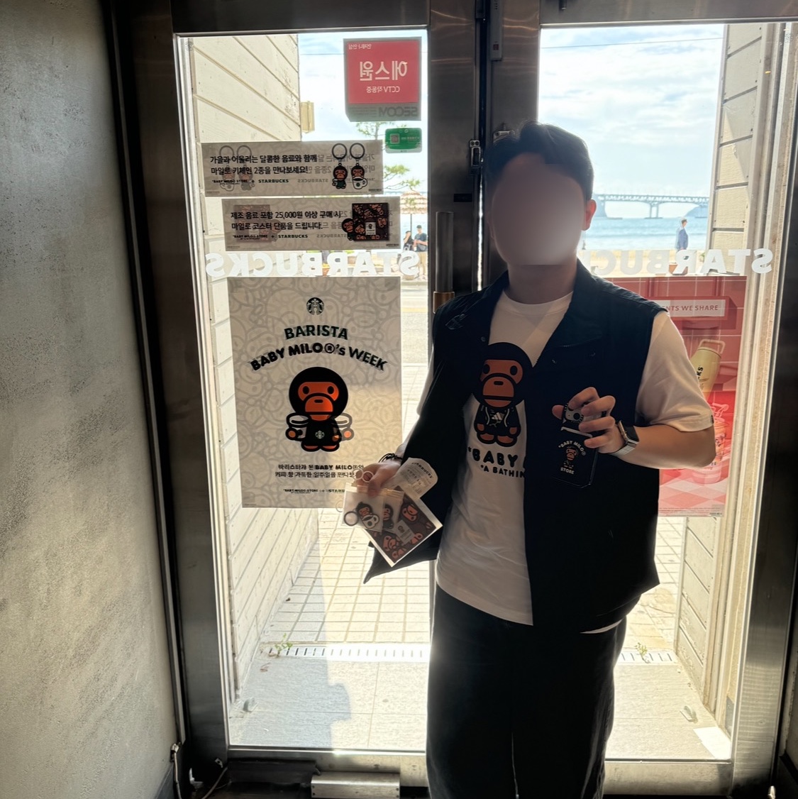Adidas x BAPE Baby Milo T-Shirts White - KR Sizing, BAPE Baby Milo MagSafe Card Holder Black 착용 스타일