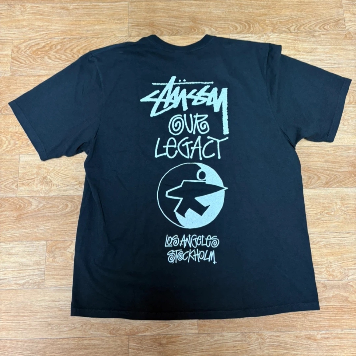 Stussy x Our Legacy Surfman Pigment Dyed T-Shirt Black 착용 스타일