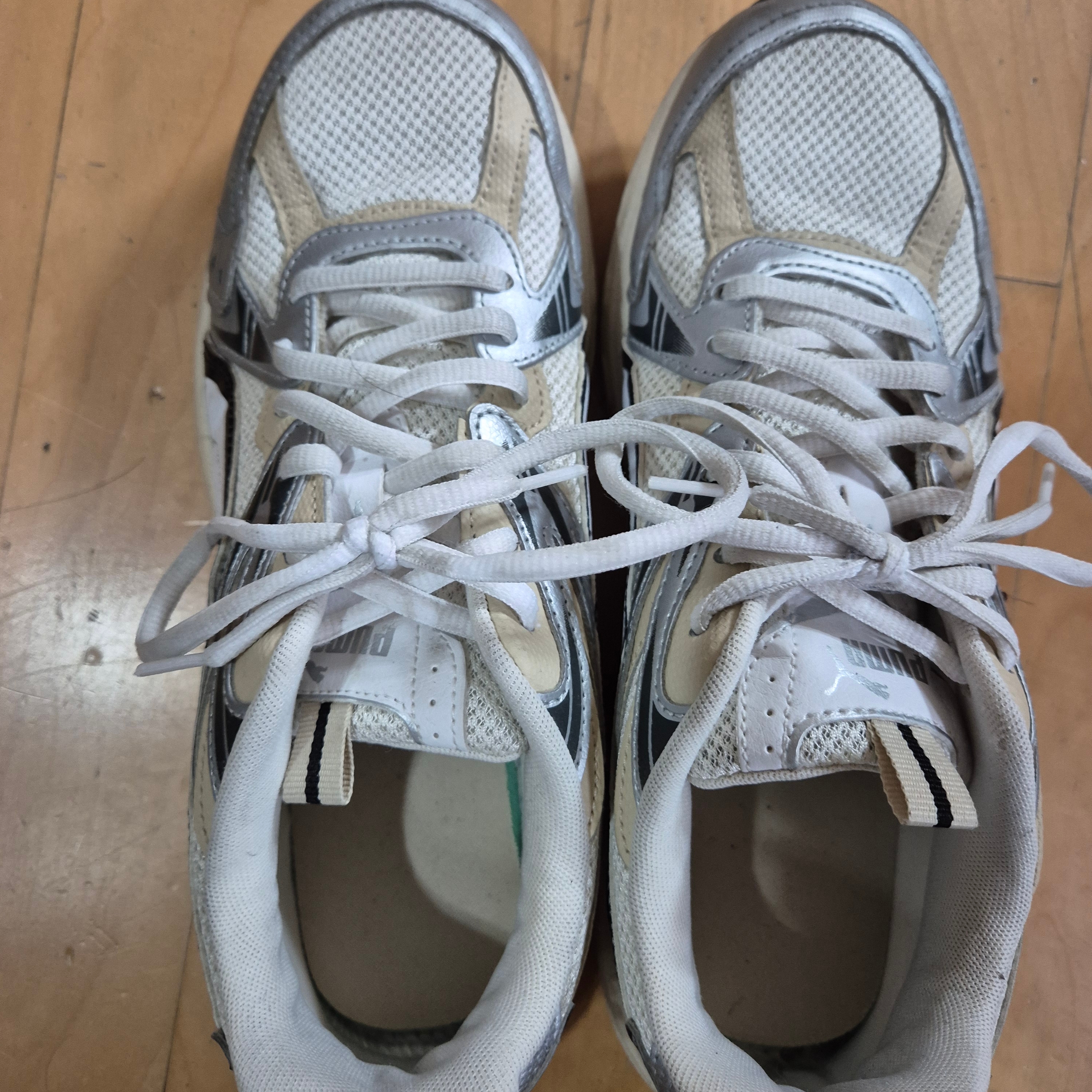 Puma Milenio Tech Warm White Silver 착용 스타일