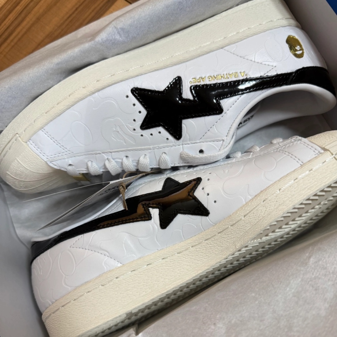 Adidas x BAPE Samba Footwear White Core Black 착용 스타일