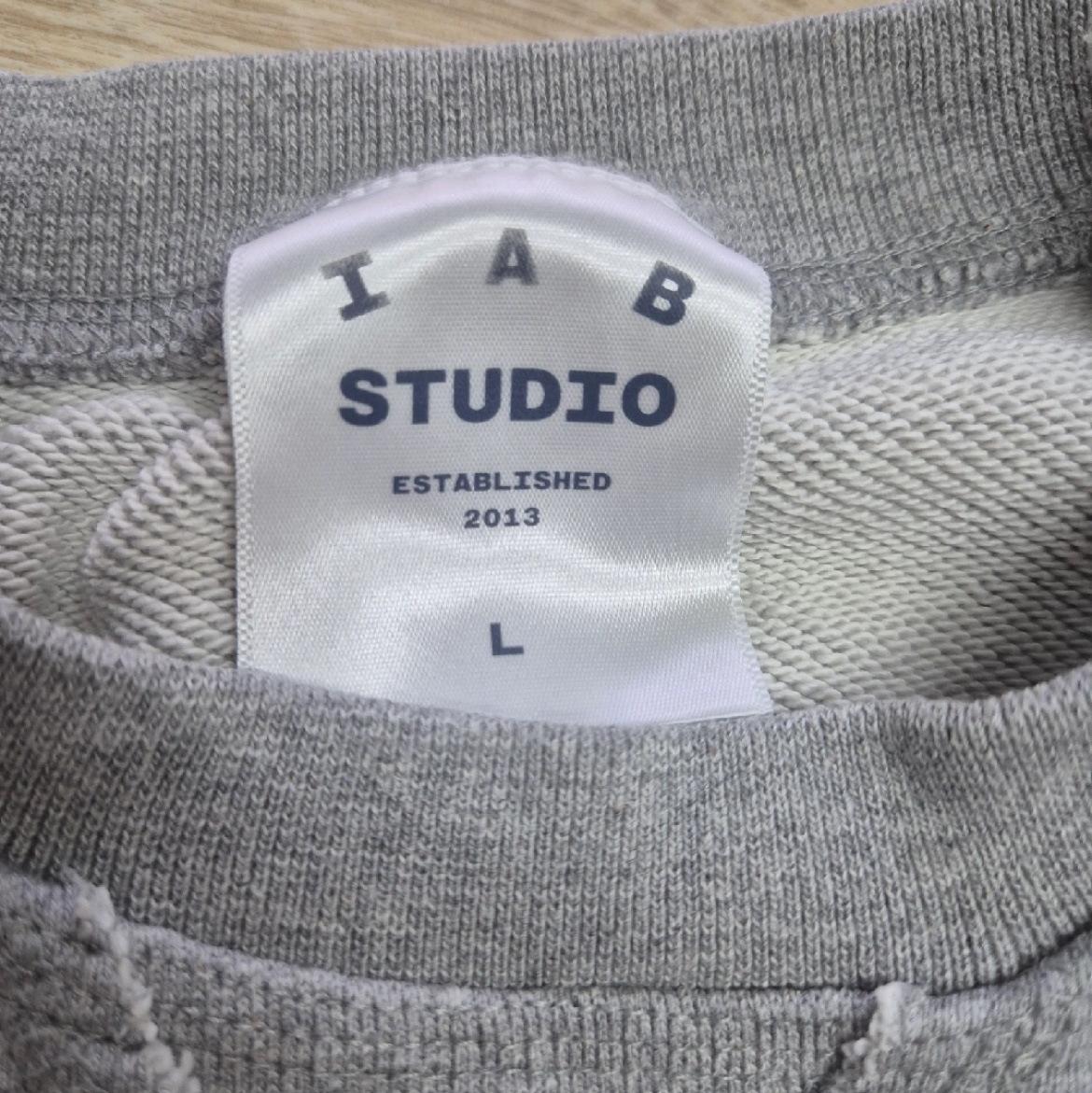 IAB Studio Heavy Short Sleeve Sweatshirt Gray - 23FW 착용 스타일