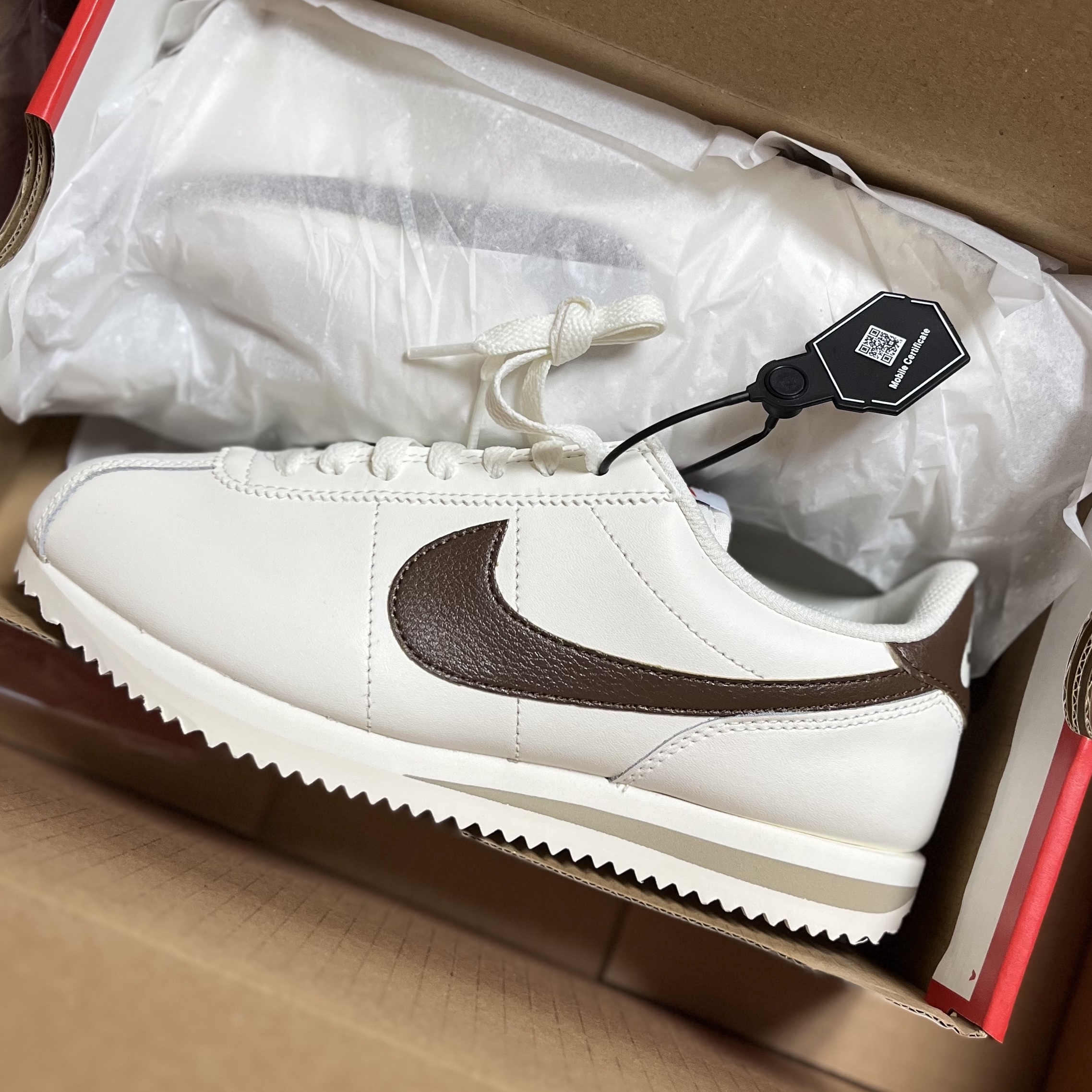 (W) Nike Cortez Sail Cacao Wow 착용 스타일 - 1