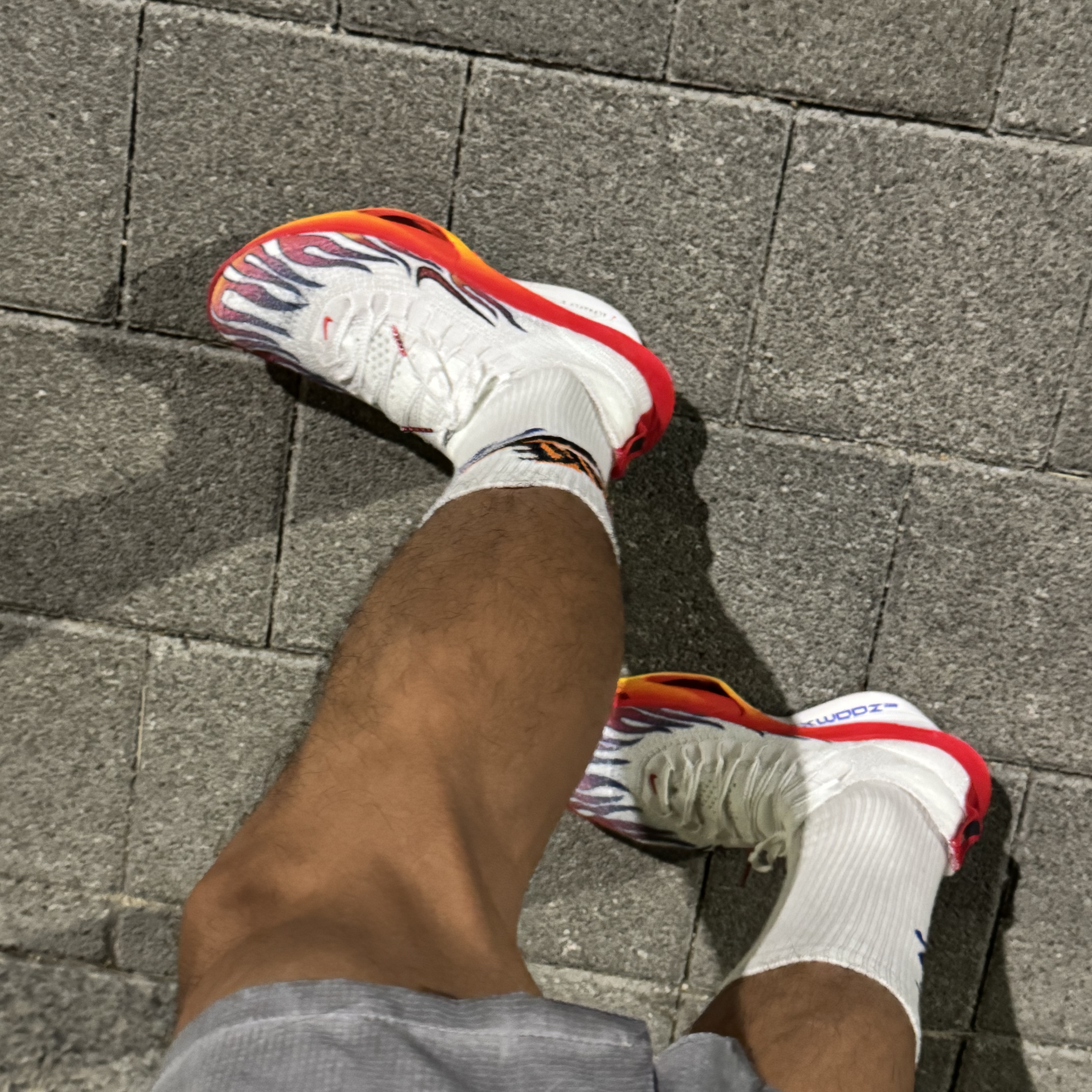 Nike Air Zoom Alphafly Next% 3 PRM White Habanero Red 착용 스타일
