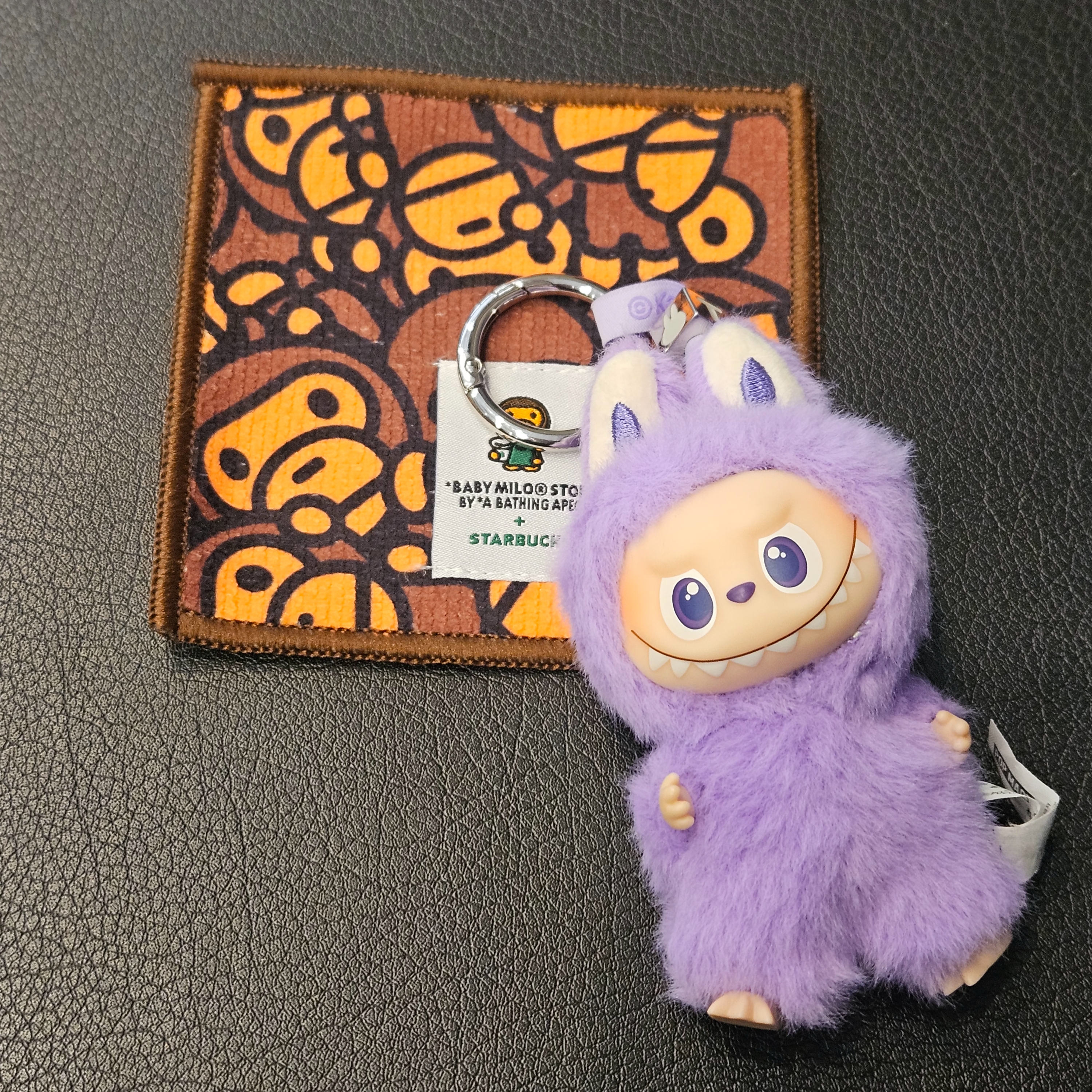 Pop Mart Labubu The Monsters Pin For Love Series Vinyl Plush Pendant (N-Z) T (Opened Case), Starbucks x BAPE Baby Milo Coaster 착용 스타일