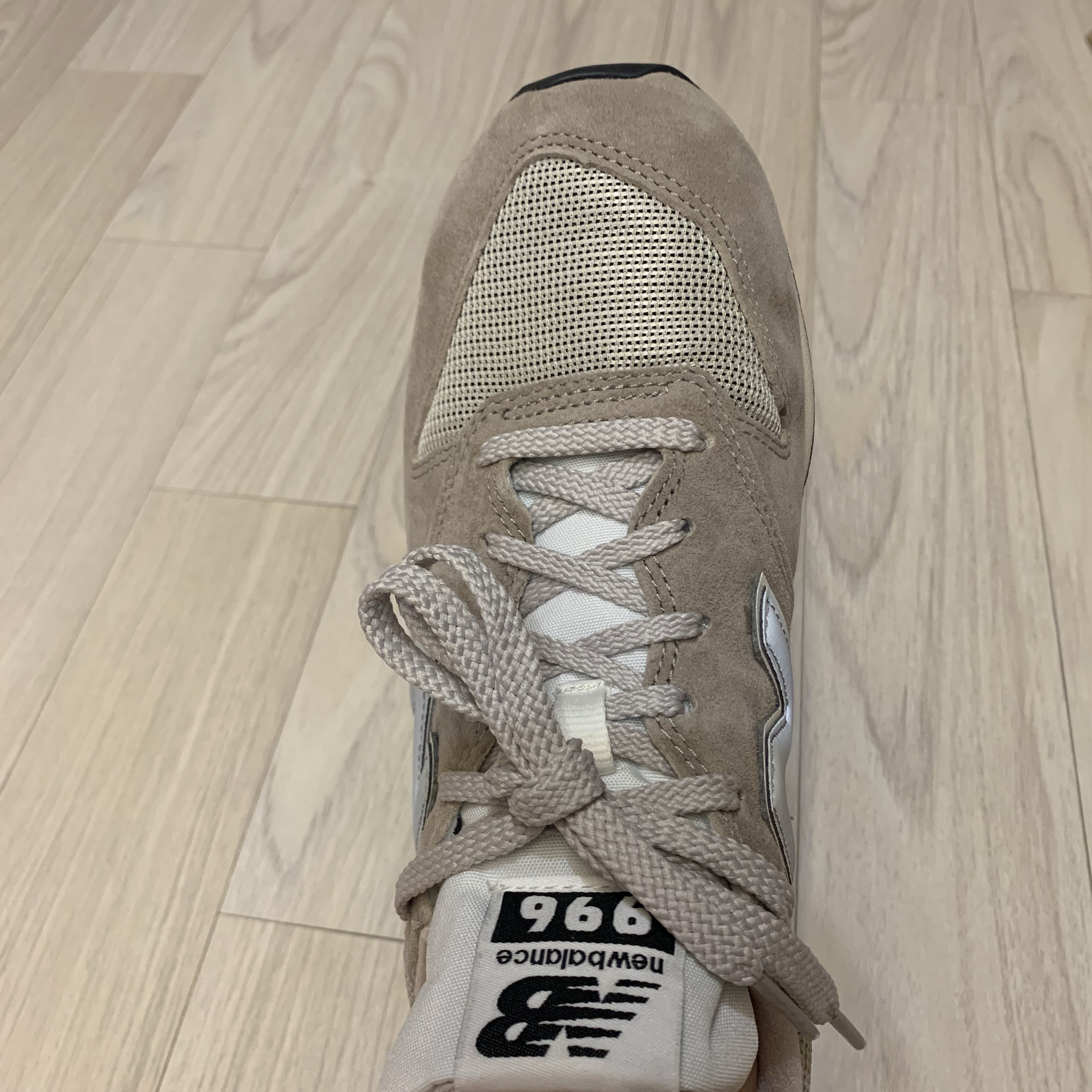 New Balance 996 Beige 착용 스타일