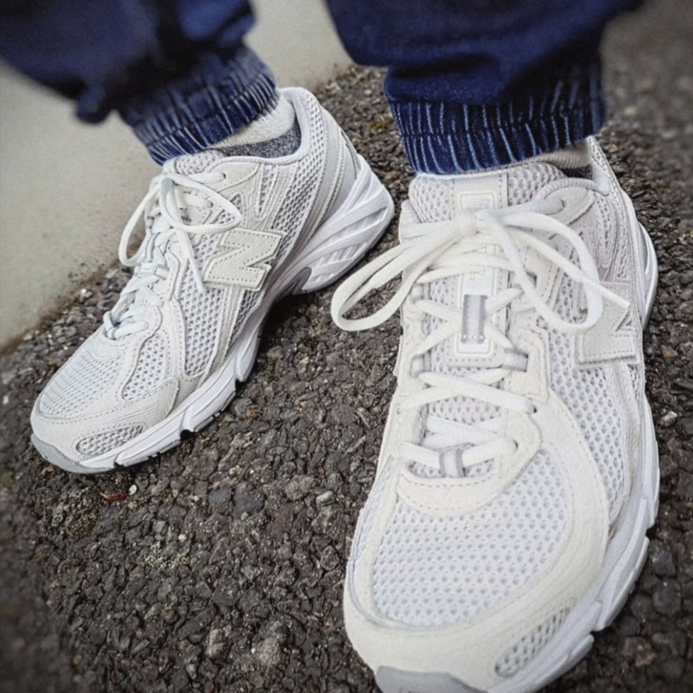 New Balance 740v2 Grey Reflection 착용 스타일