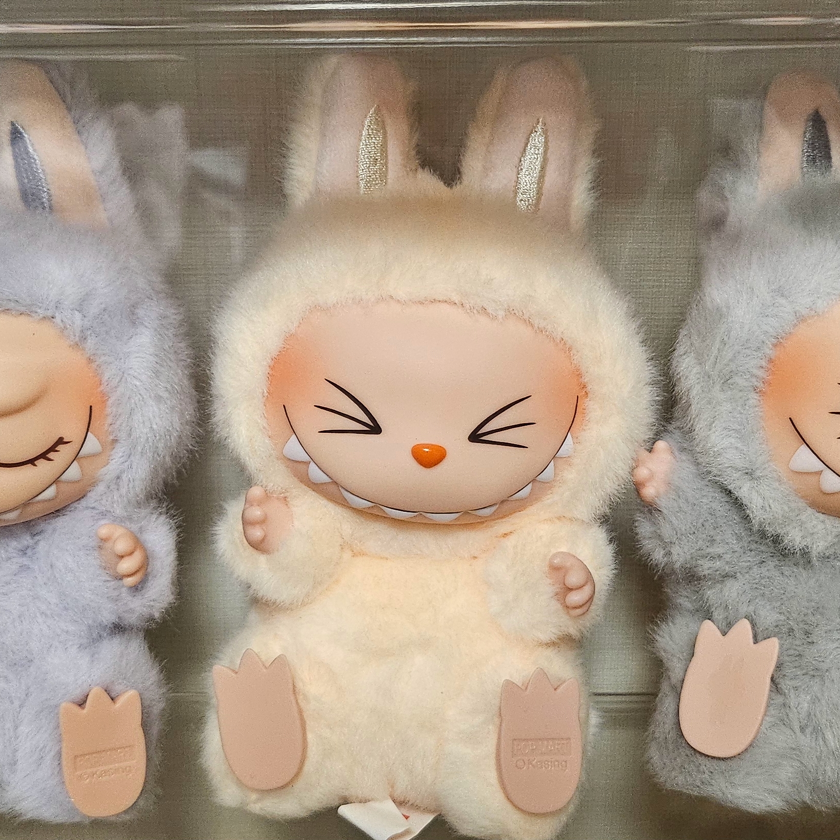 Pop Mart Labubu Let's Play Together Doll Series Sealed Case (6 Blind Boxes) 착용 스타일 - 3
