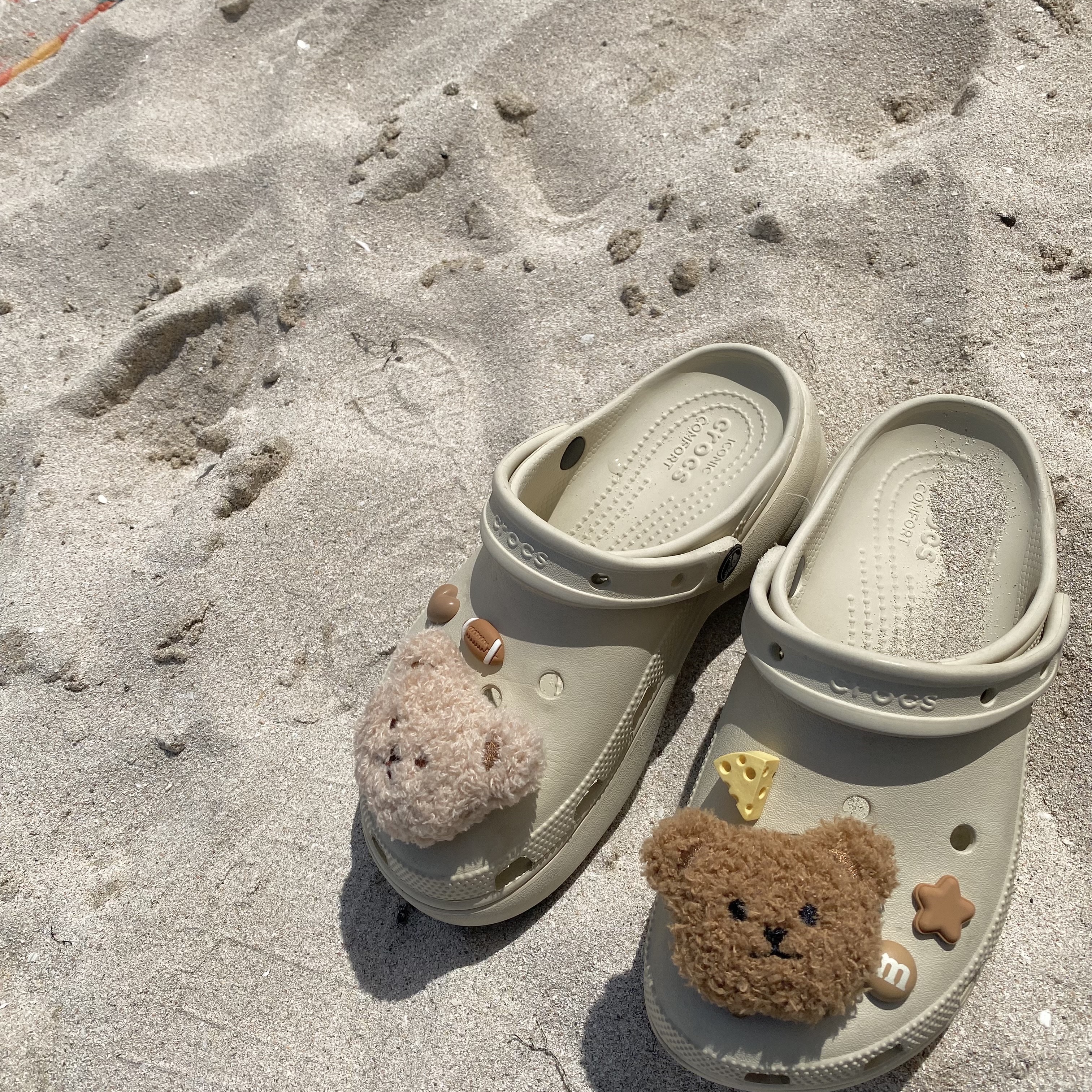 (W) Crocs Classic Platform Clog Bone 착용 스타일