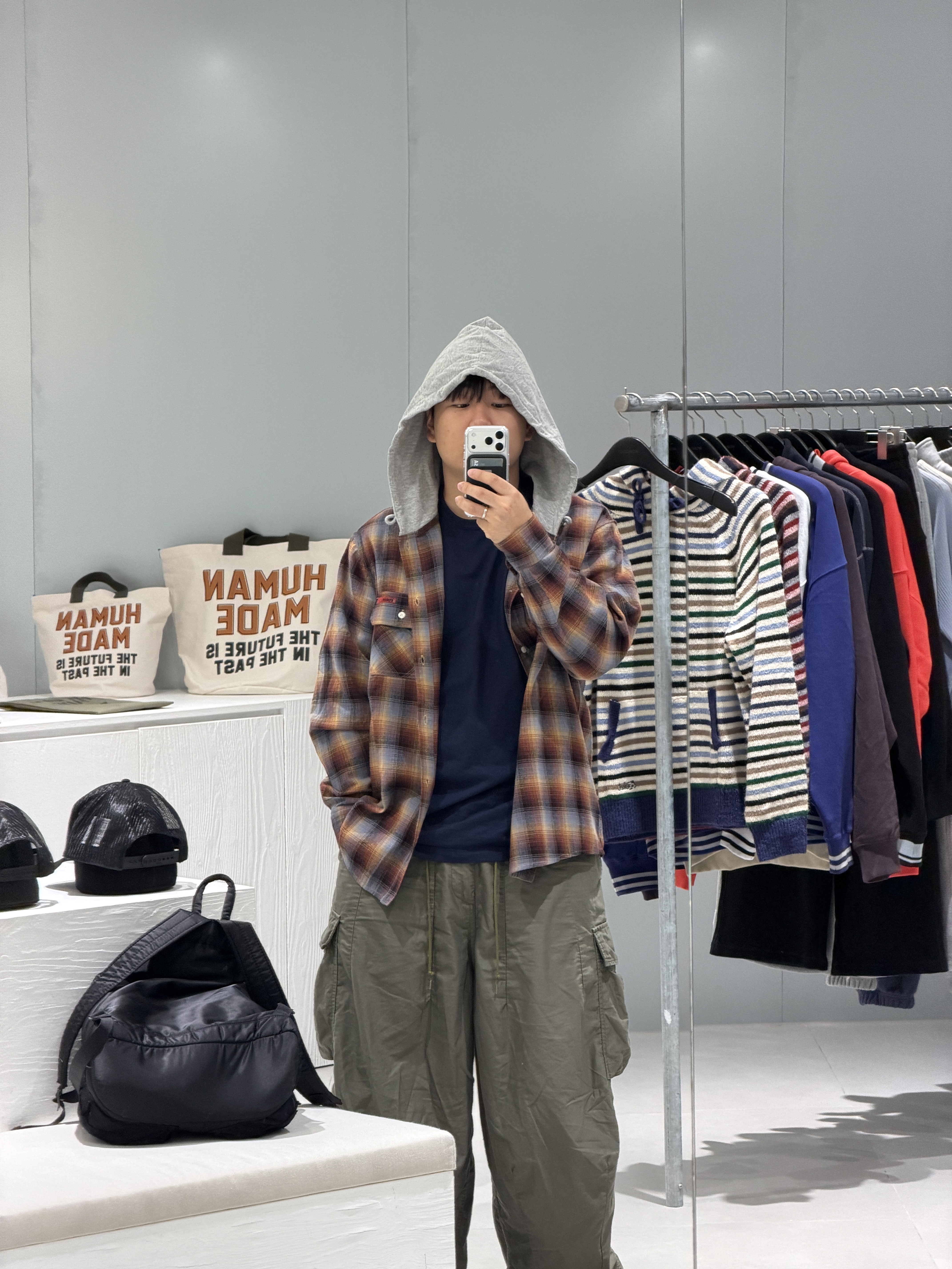 Human Made Canvas Tote Large Whtie, Needles H.D. BDU Pants Olive 착용 스타일