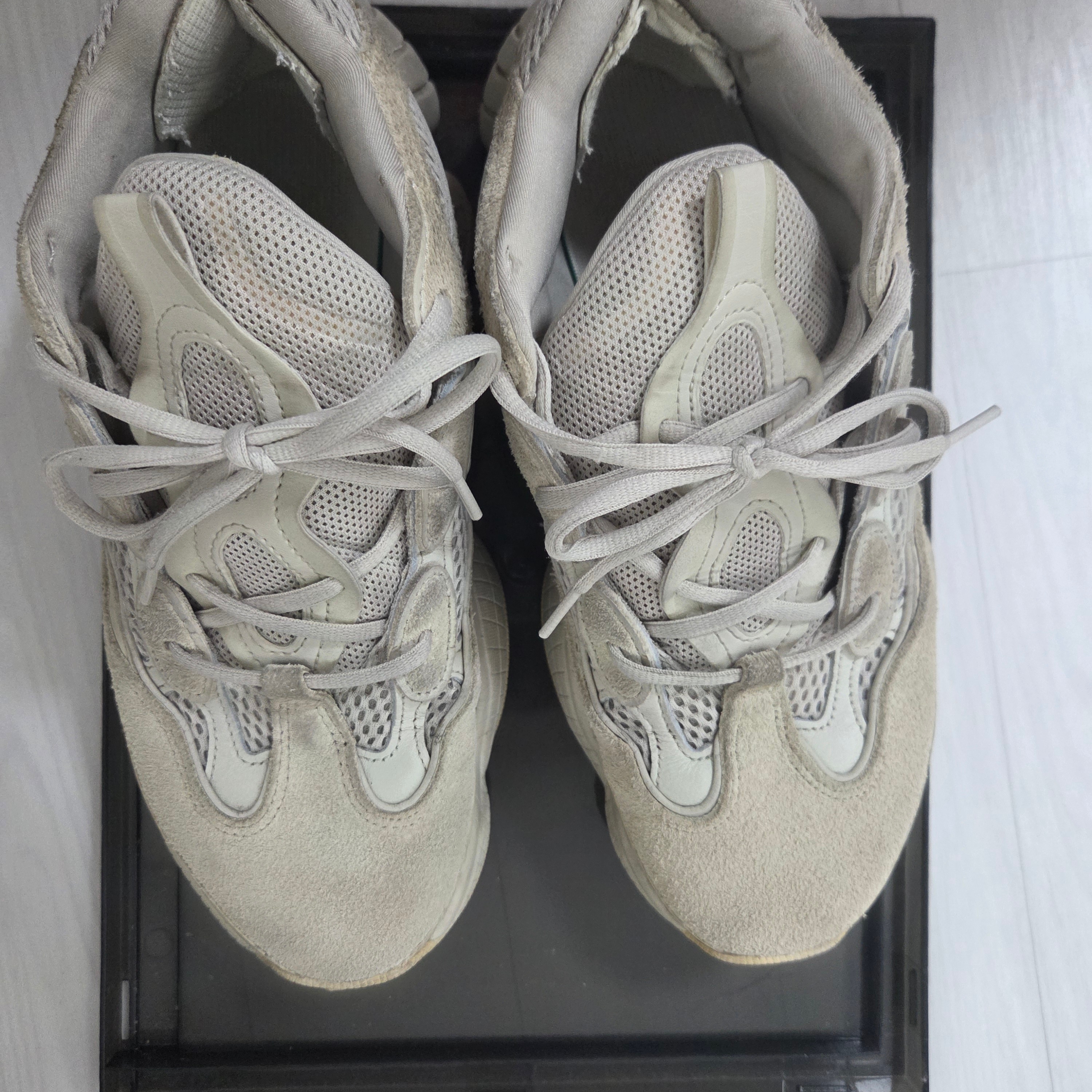 Adidas Yeezy 500 Blush 2022 착용 스타일