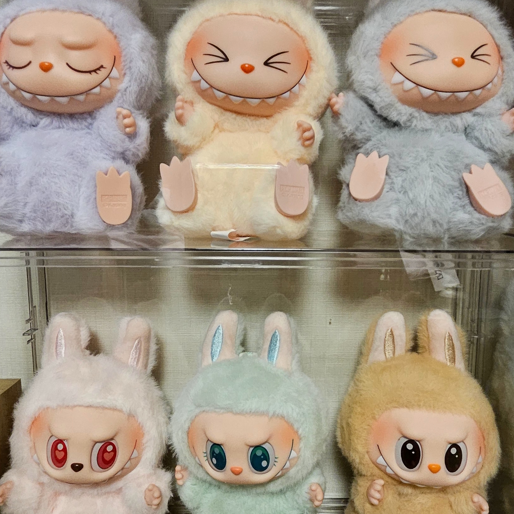 Pop Mart Labubu Let's Play Together Doll Series Sealed Case (6 Blind Boxes) 착용 스타일 - 1