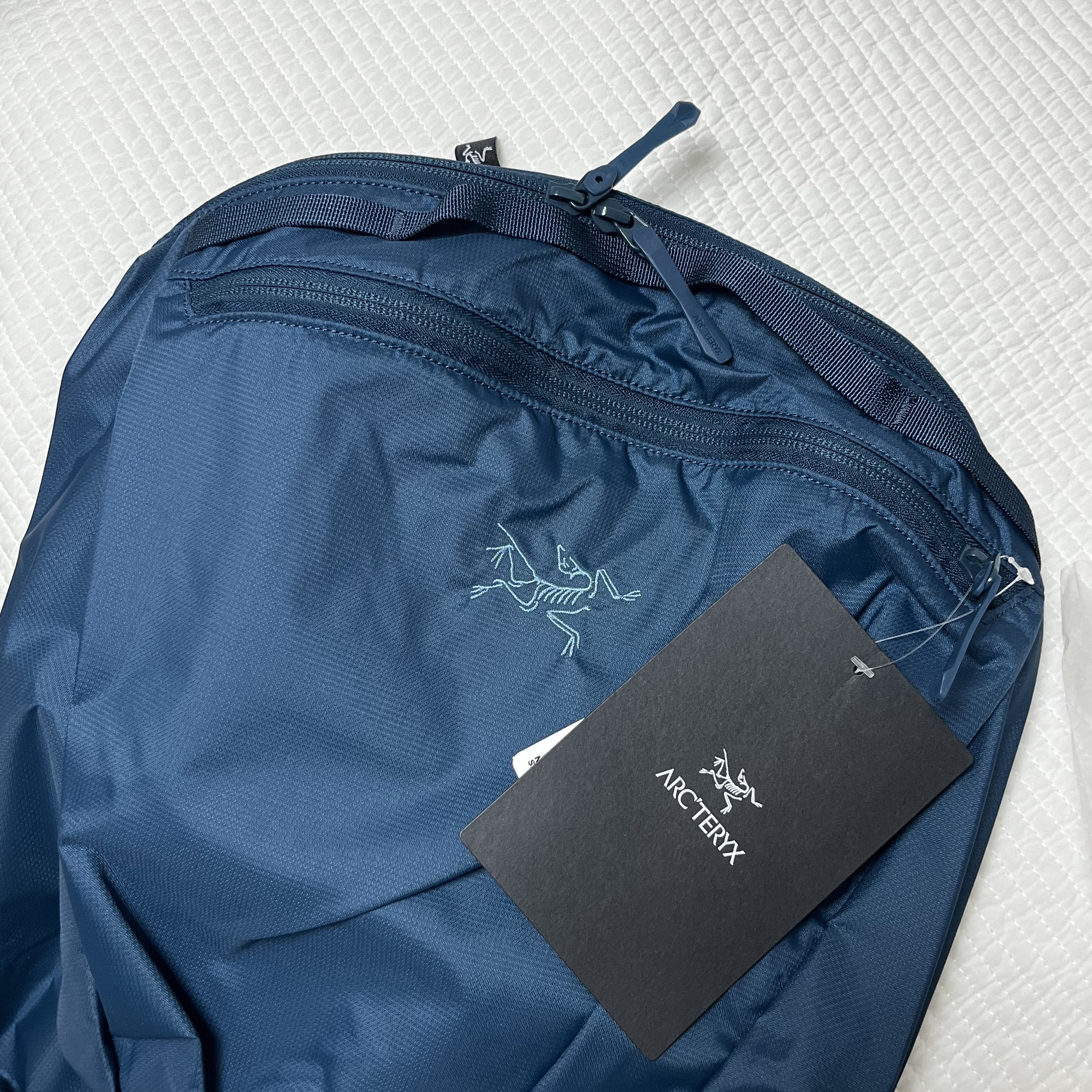 Arc'teryx Heliad 15 Backpack Nightscape 착용 스타일