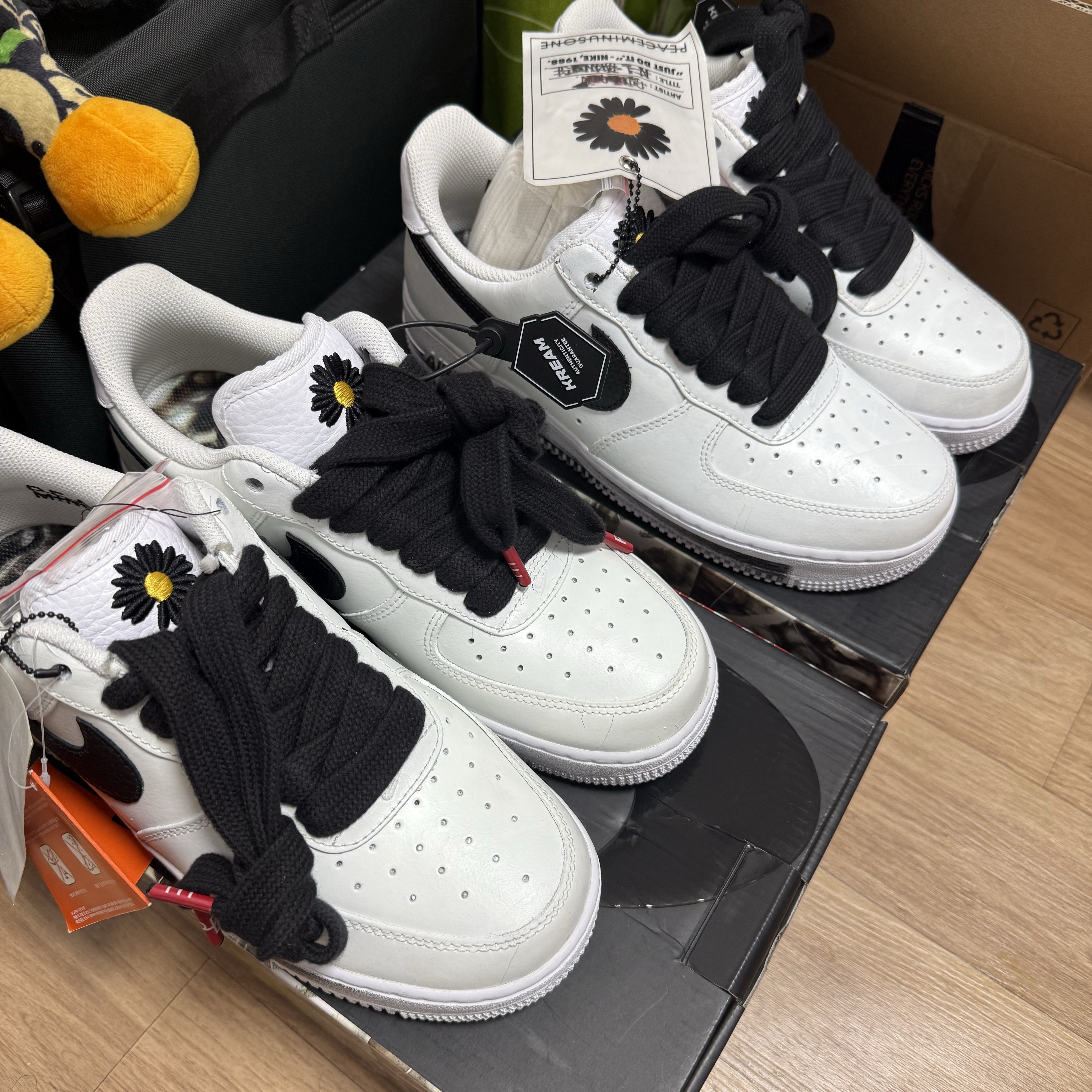 Nike x Peaceminusone Air Force 1 Low Para-Noise 2.0 착용 스타일 - 3