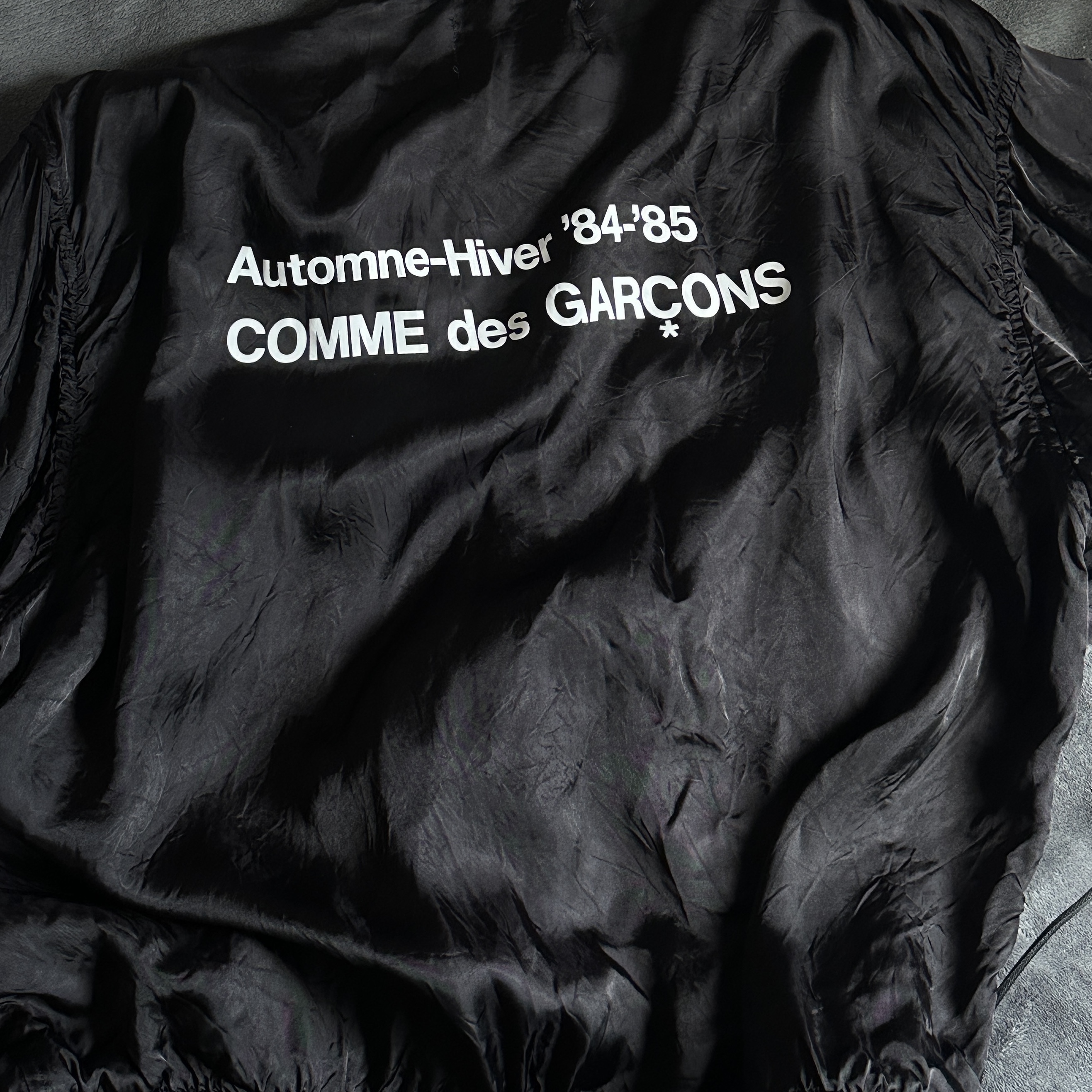 CDG '84-85 Staff Blouson Black 착용 스타일