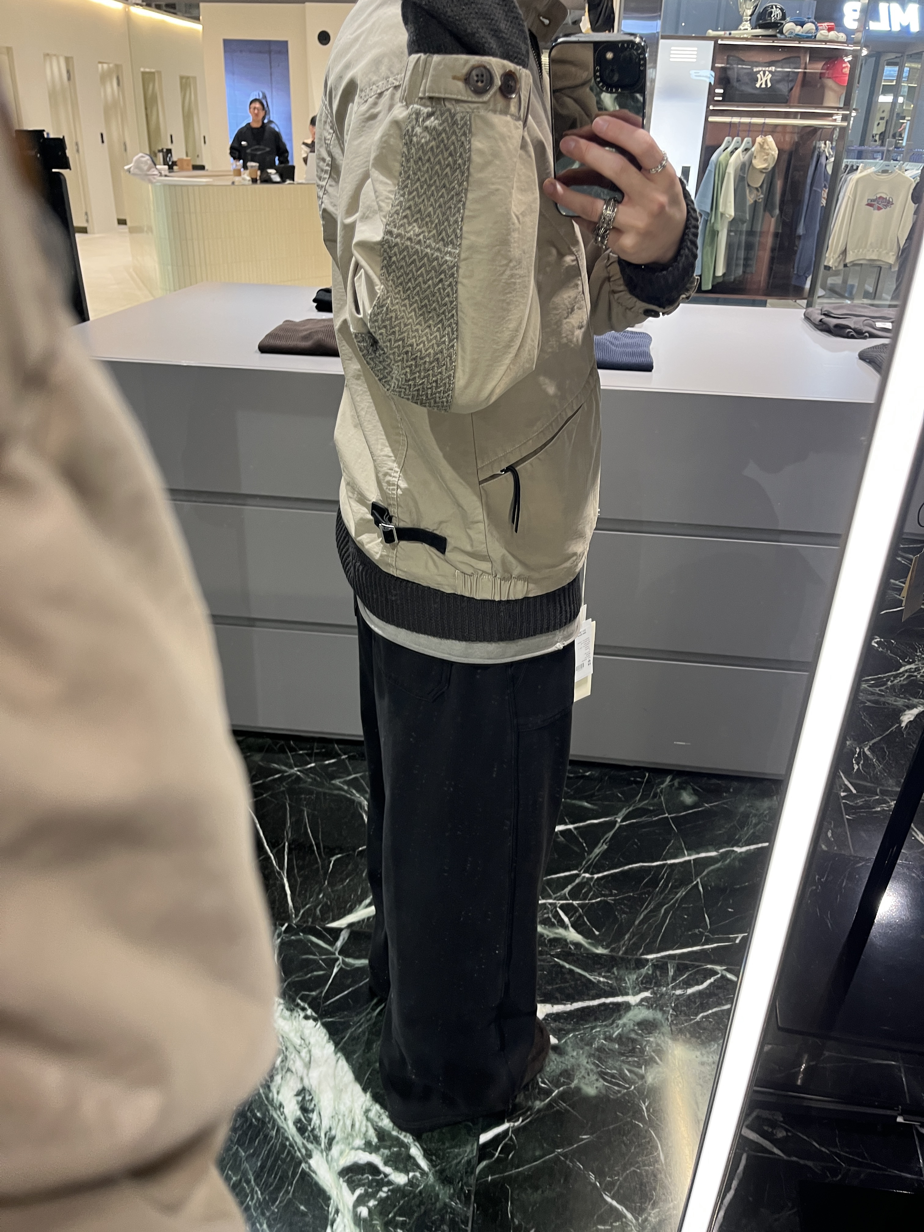 Polyteru Motorcycle Blouson Beige 착용 스타일 - 3