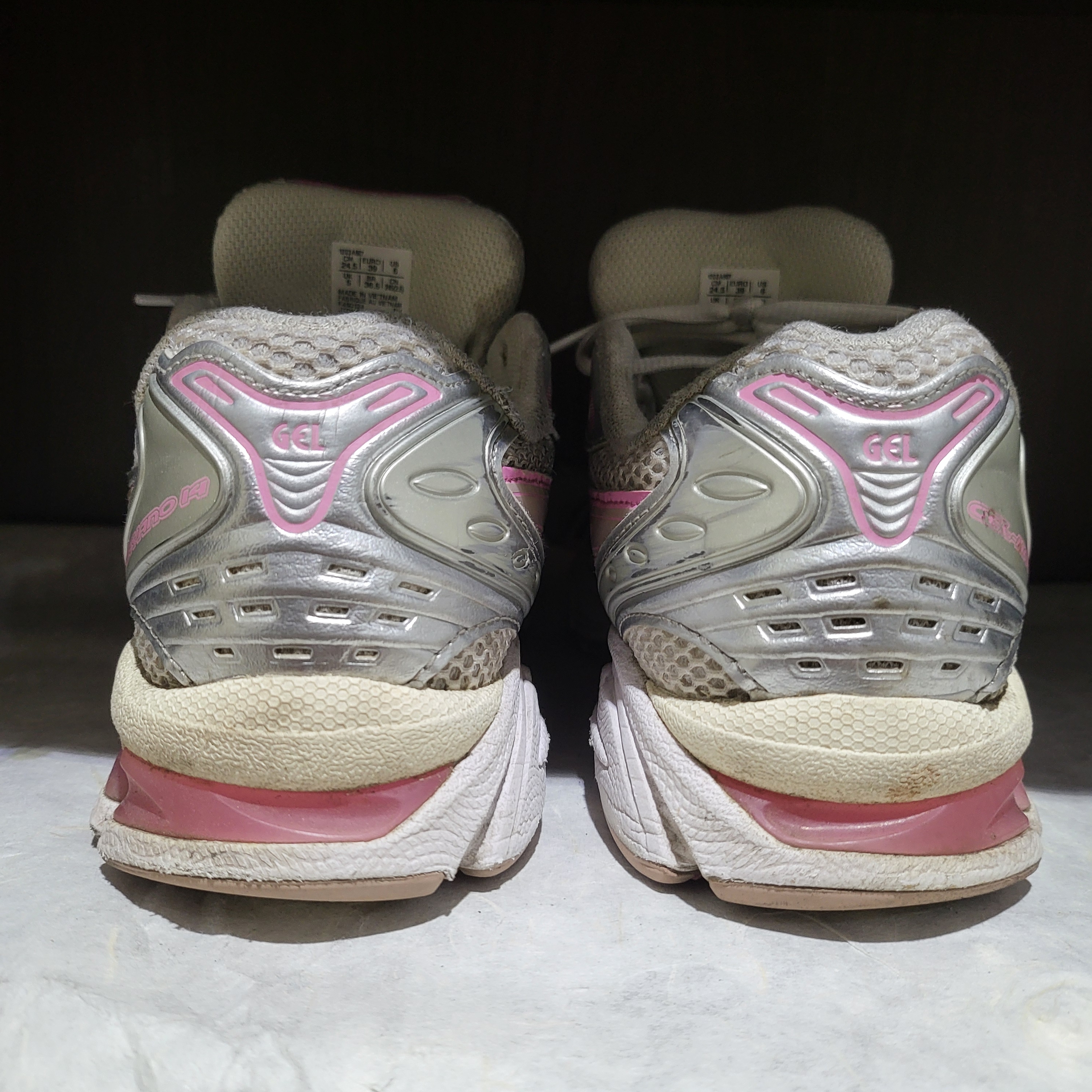 Asics Unlimited Gel-Kayano 14 White Fawn 착용 스타일