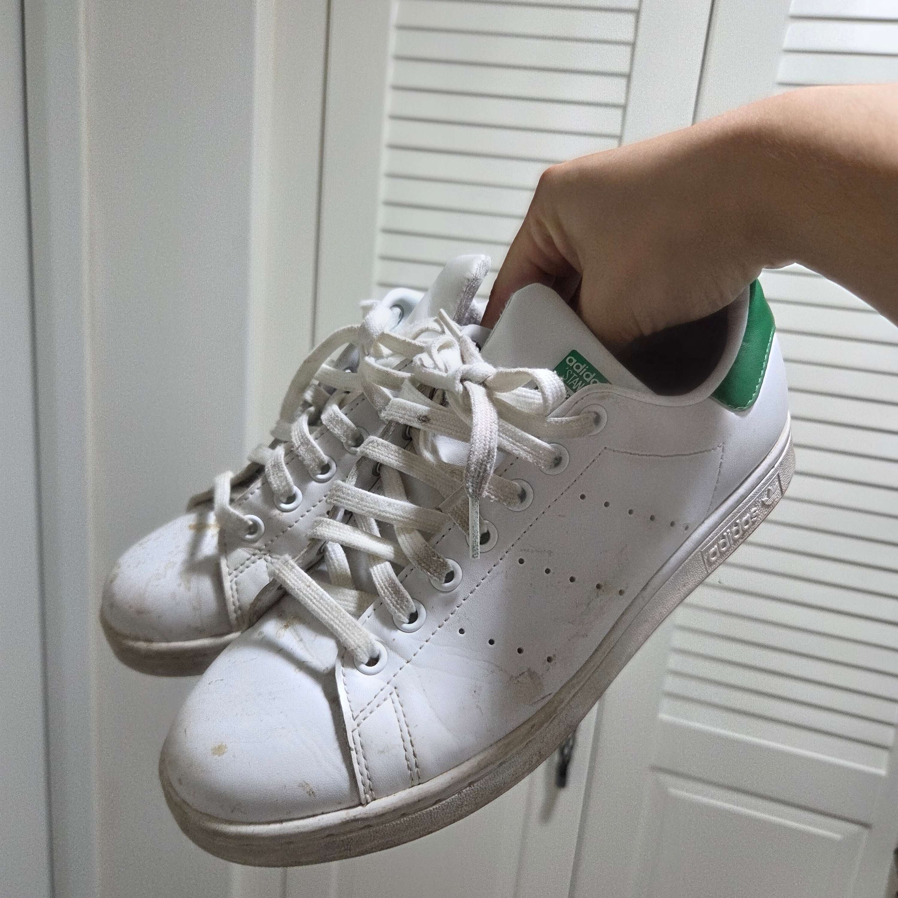 Adidas Stan Smith Cloud White Green 착용 스타일
