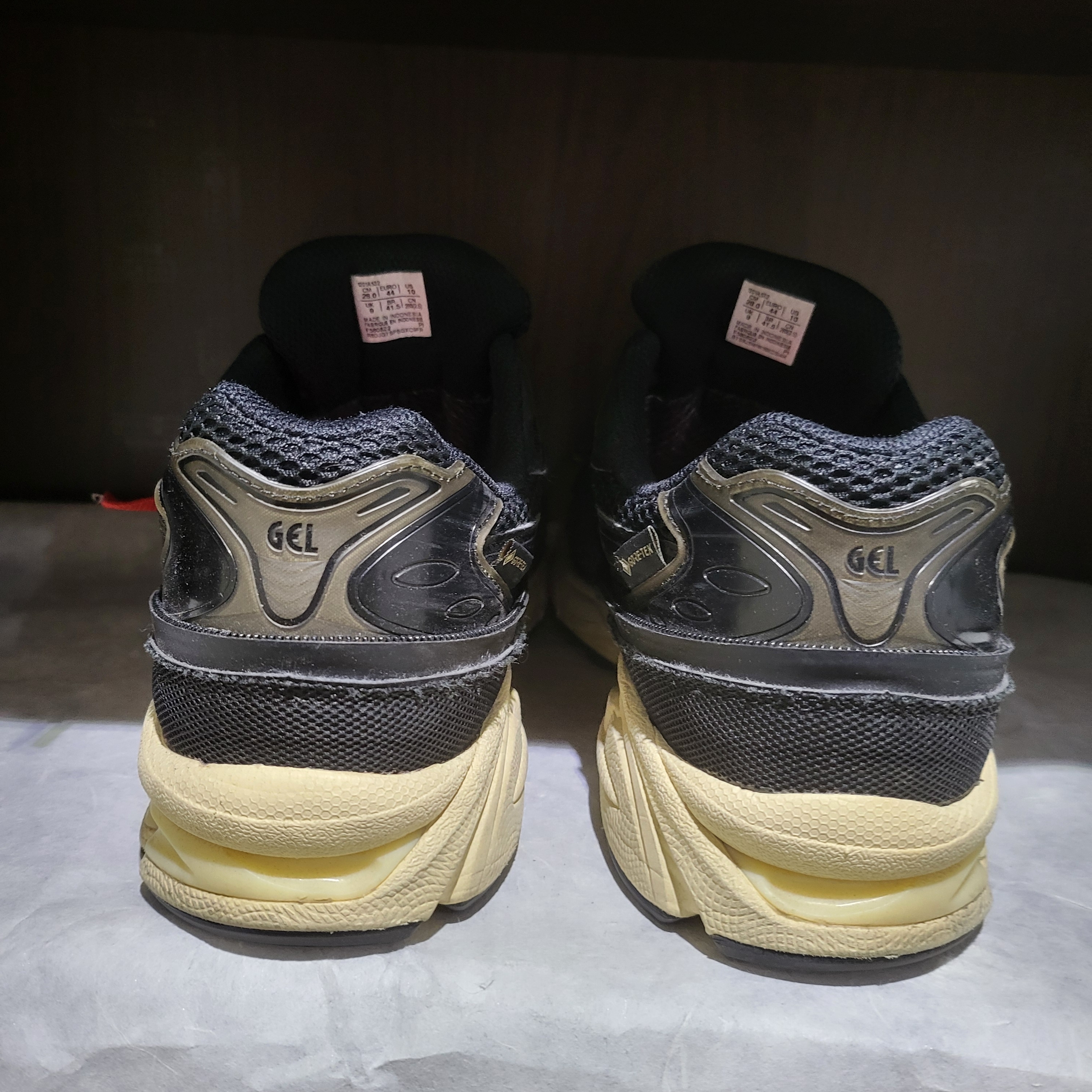 Asics x Beams Gel-Kayano 14 Gore-Tex Black 착용 스타일