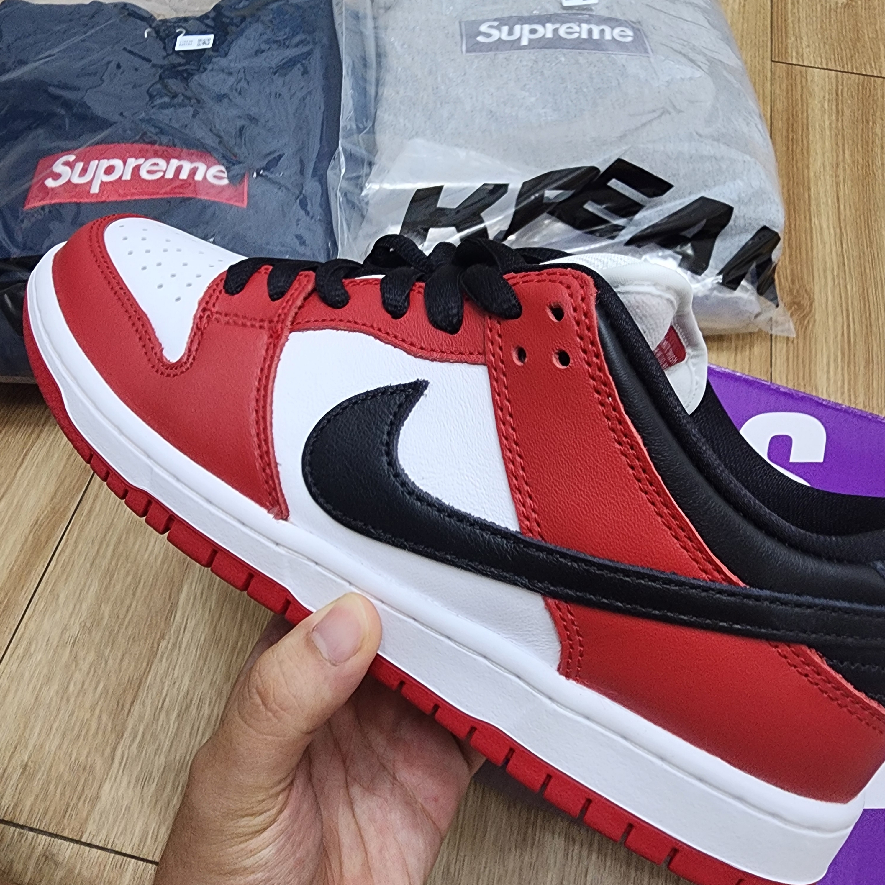 Nike SB Dunk Low Pro Chicago 착용 스타일