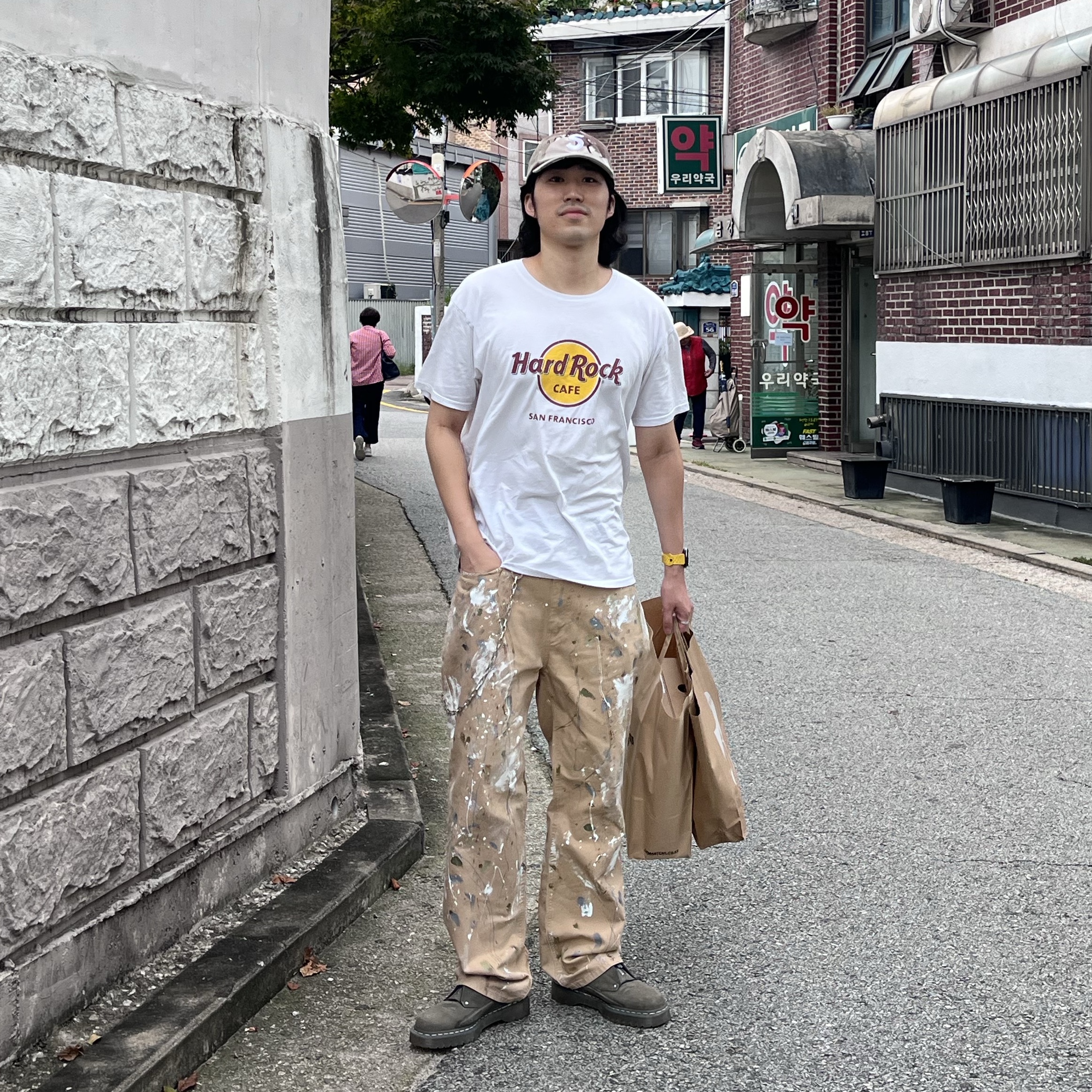 Dr. Martens x A-Cold-Wall 1461 Bex Low Mid Grey, Supreme Pigment S Logo 6-Panel Chocolate Chip Camo - 24FW 착용 스타일 - 1