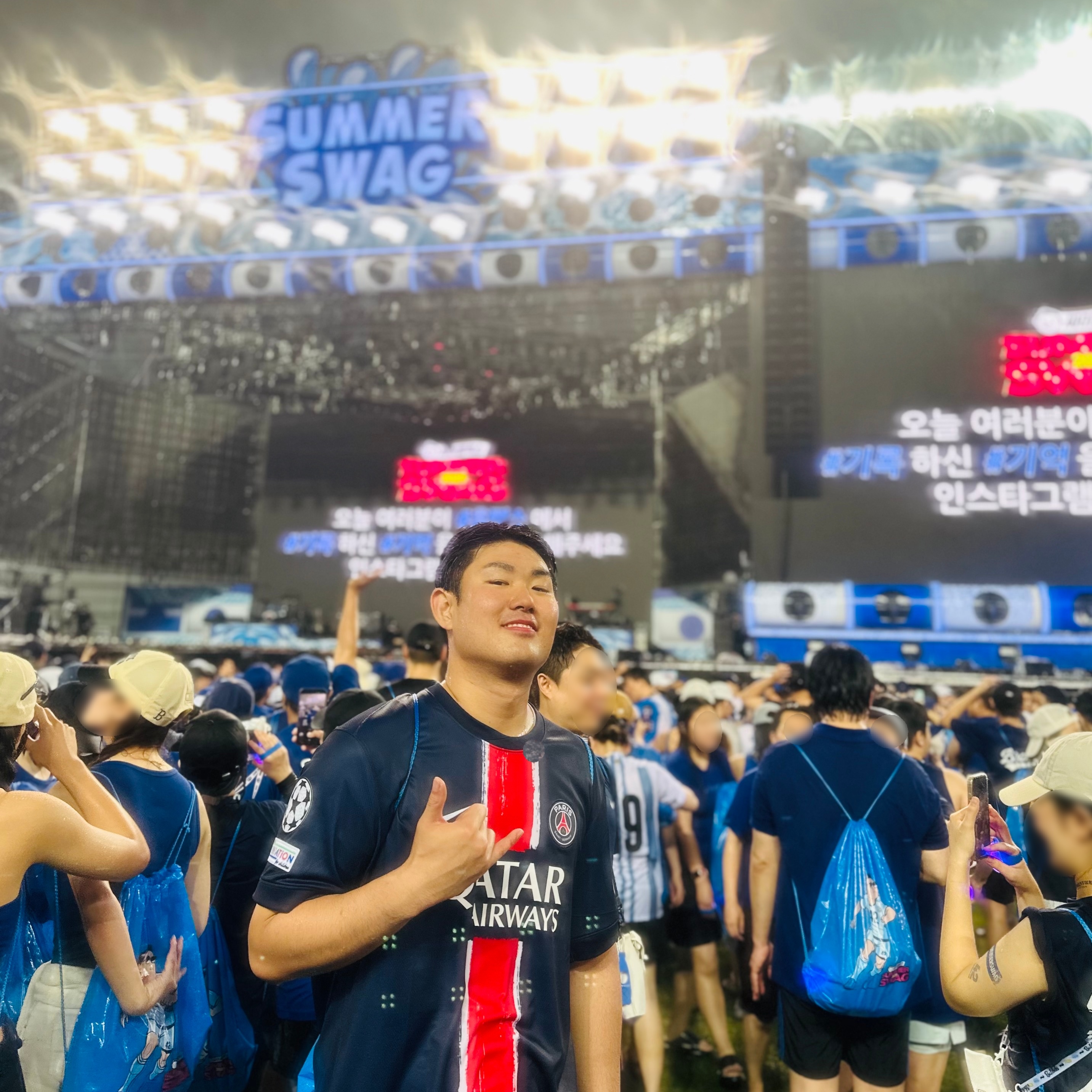 Nike Paris Saint-Germain 2024/25 Dri-Fit Stadium Home Replica Jersey Midnight Navy (Non Marking Ver.) 착용 스타일 - 2