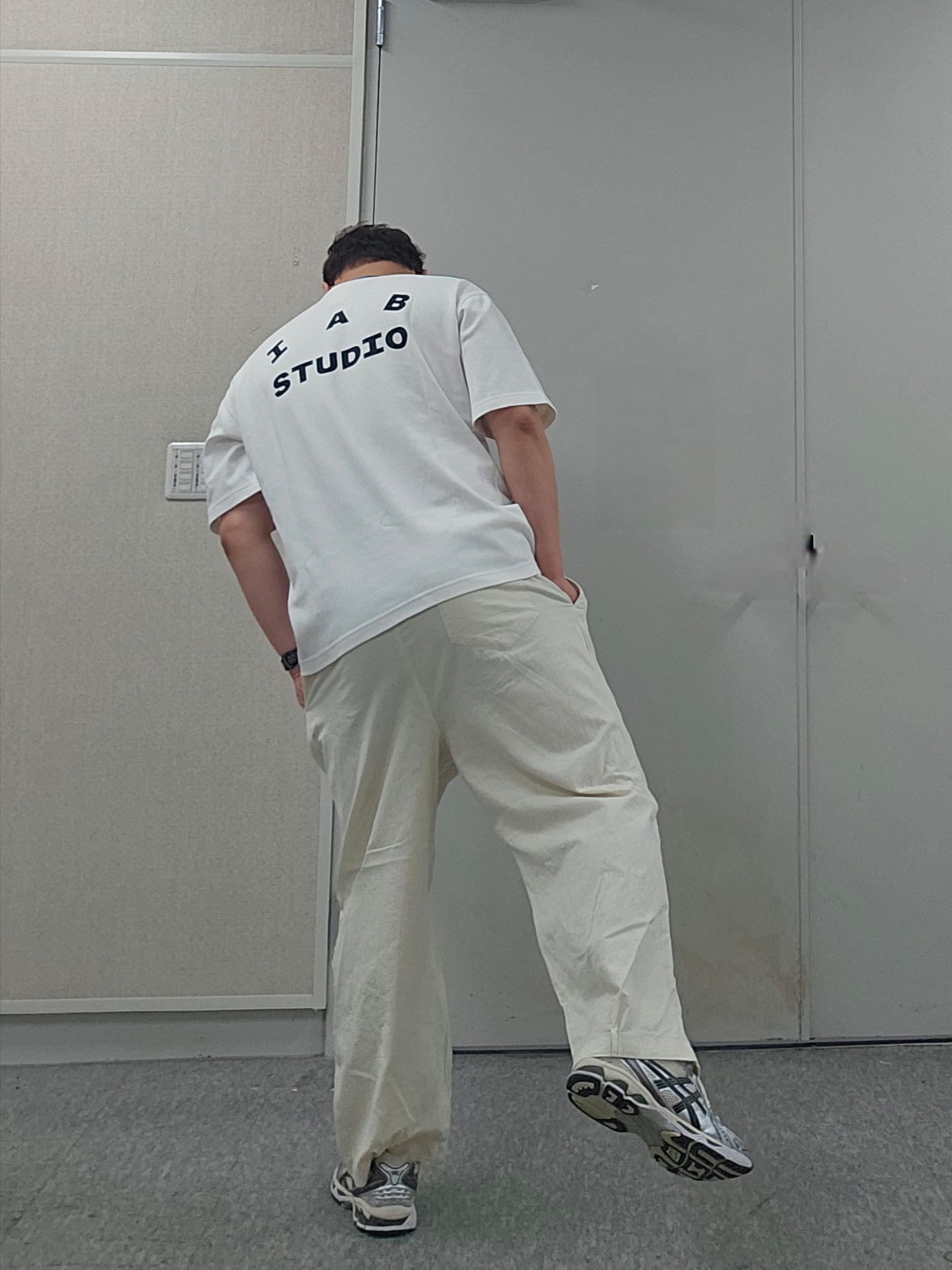 Kia Tigers x IAB Studio Tiger Head T-Shirt White, Asics Gel-Kayano 14 Cream Black 착용 스타일