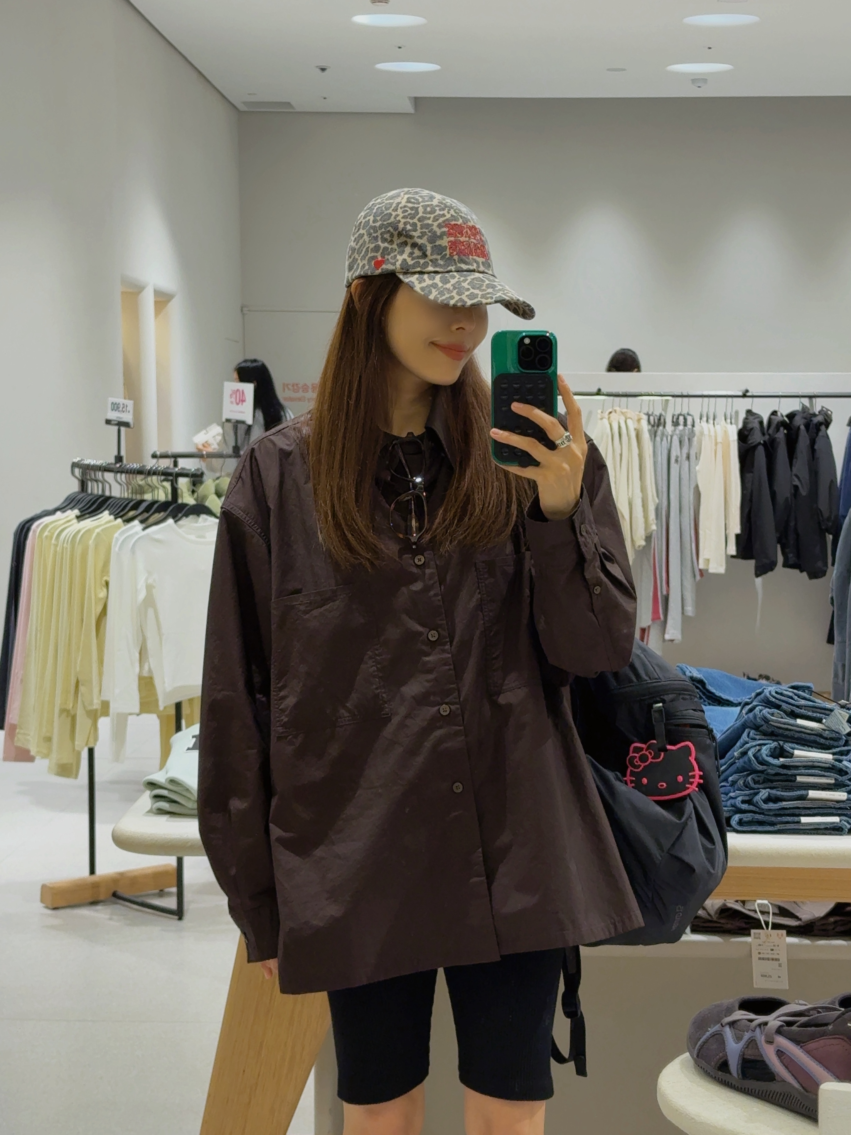 Arc'teryx Heliad 15 Backpack Black, Gentle Monster x Maison Margiela MM113 Tortoiseshell Clear 착용 스타일 - 1