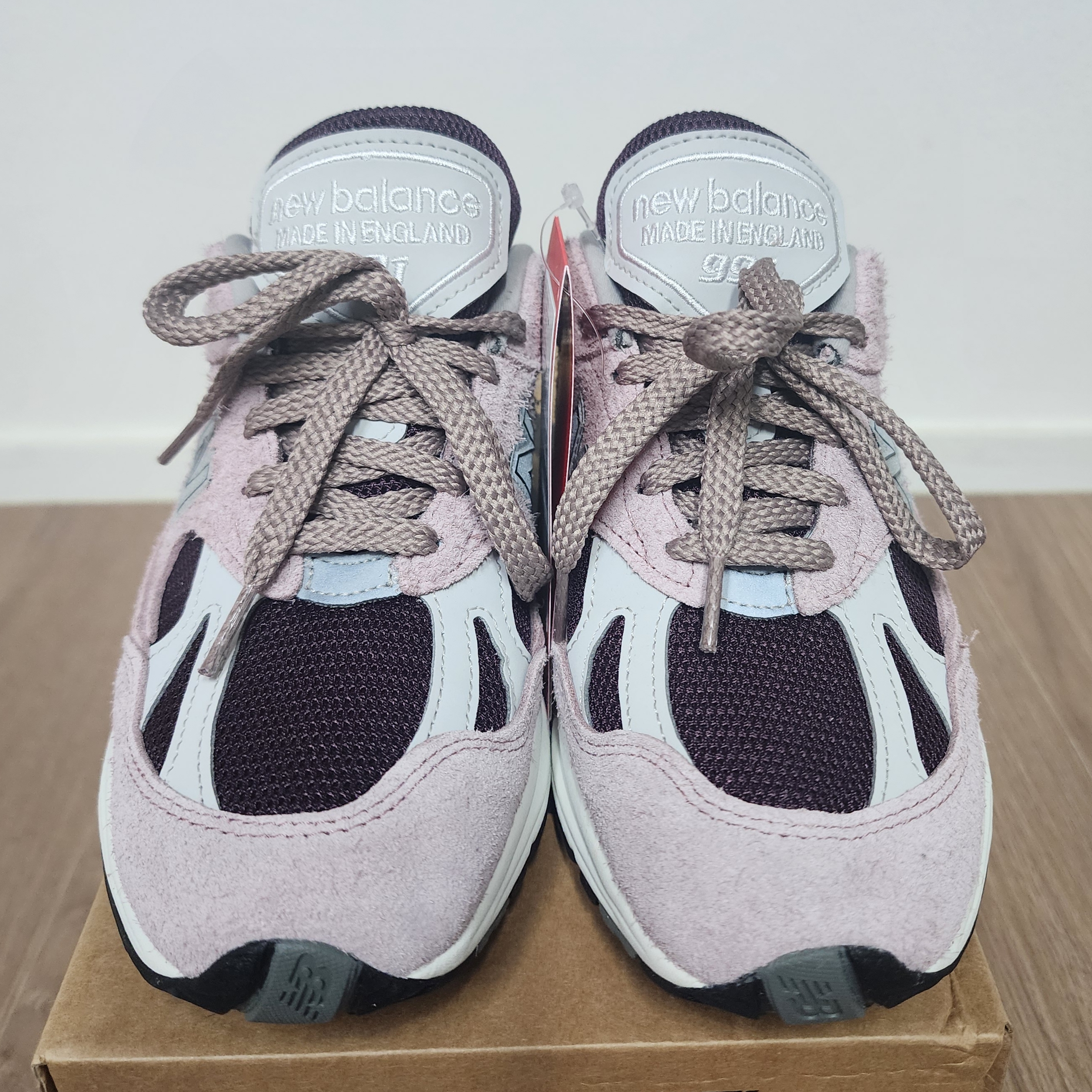 New Balance 991v2 Made in UK Grape Sorbet Deauville Mauve 착용 스타일 - 1