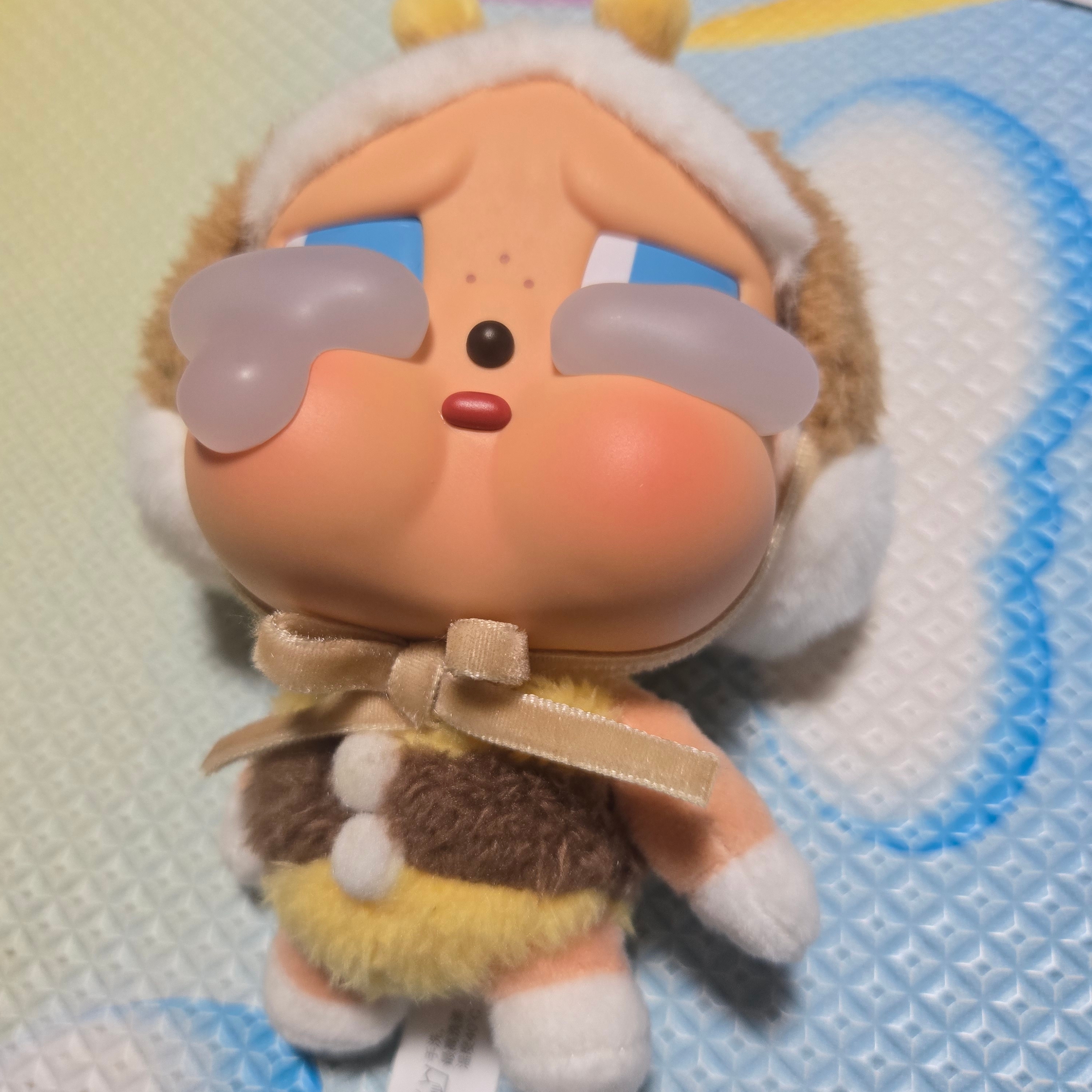 Pop Mart Crybaby Crying Again Series Plush Keyring Sealed Case (1 Blind Box) 착용 스타일 - 3
