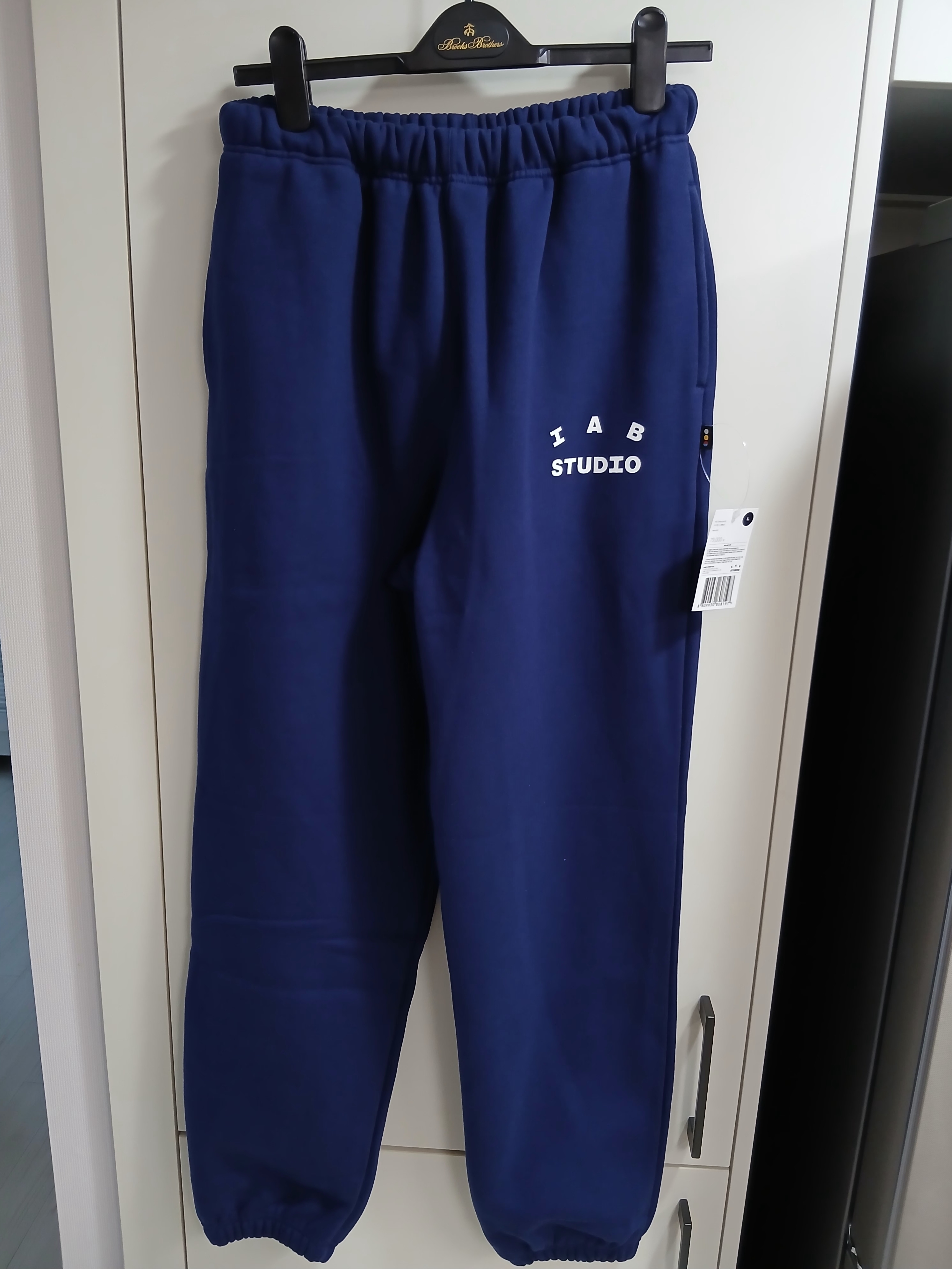IAB Studio IAB Original Sweatpants Navy 착용 스타일 - 4