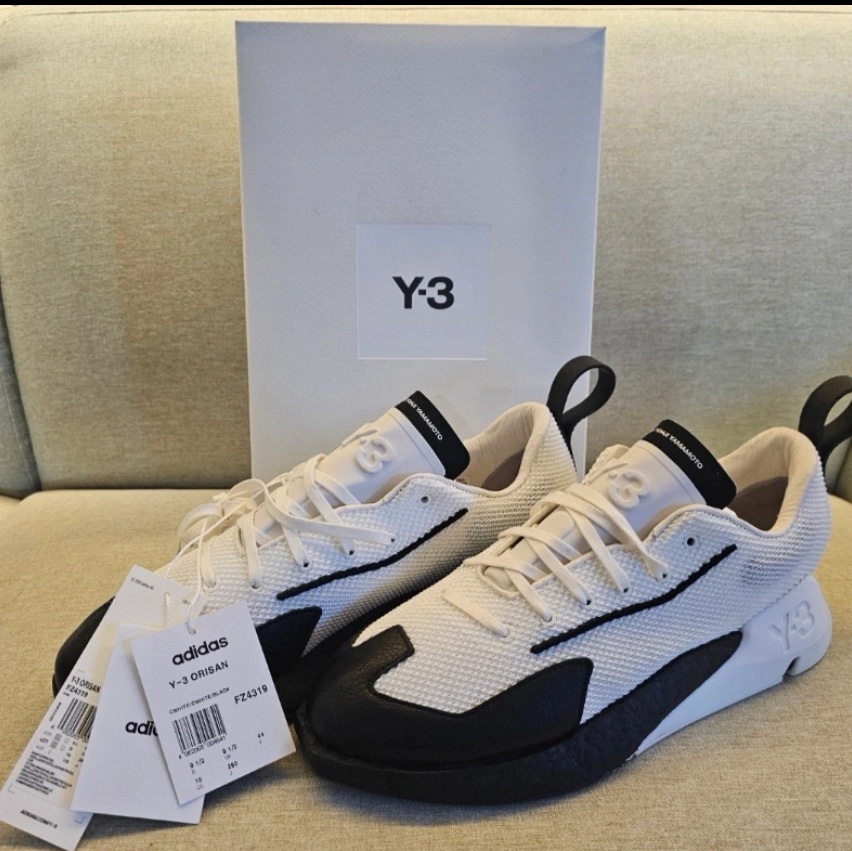 Y-3 Orisan White Black 착용 스타일